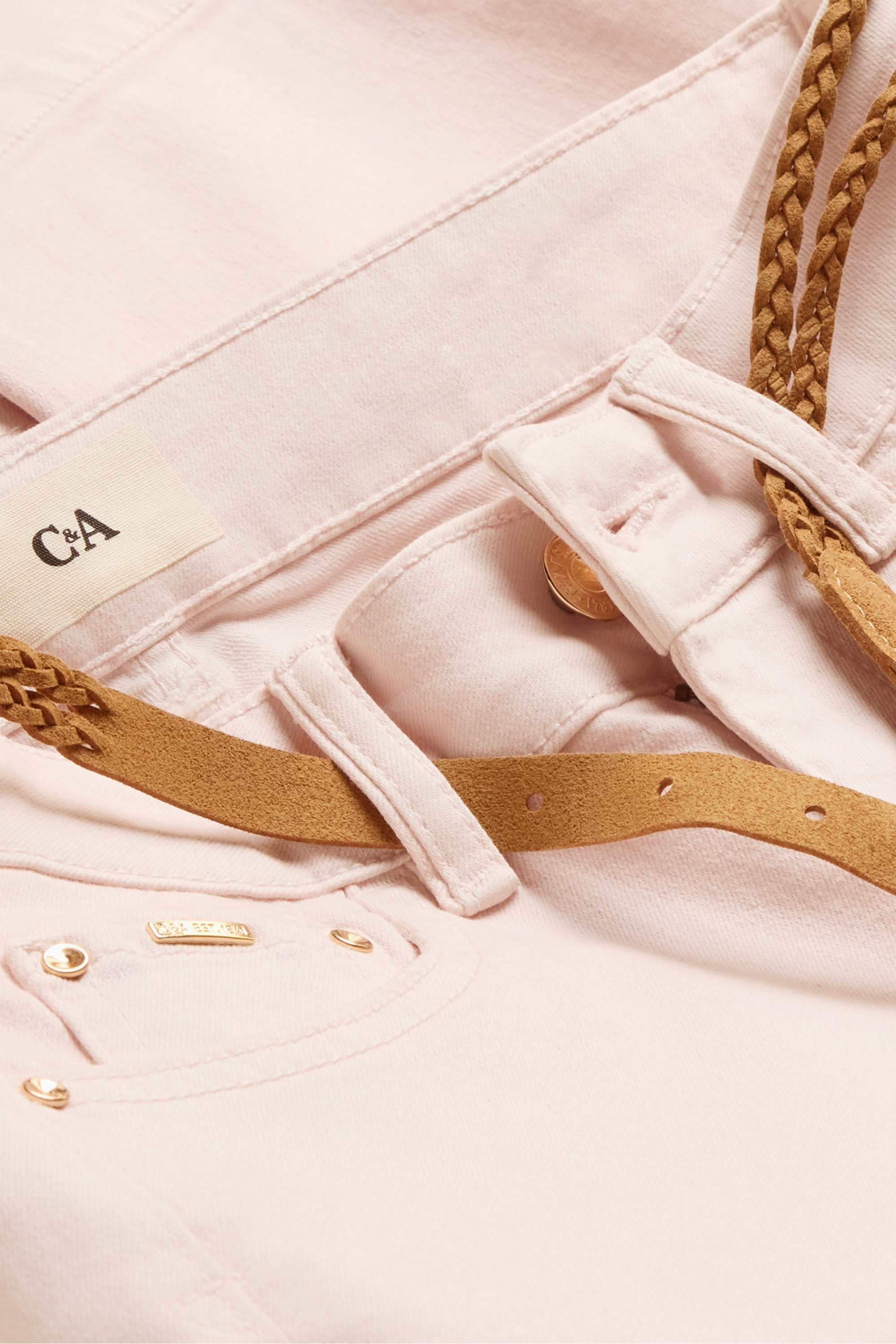 Capri jeans with belt - mid-rise waist pale pink
