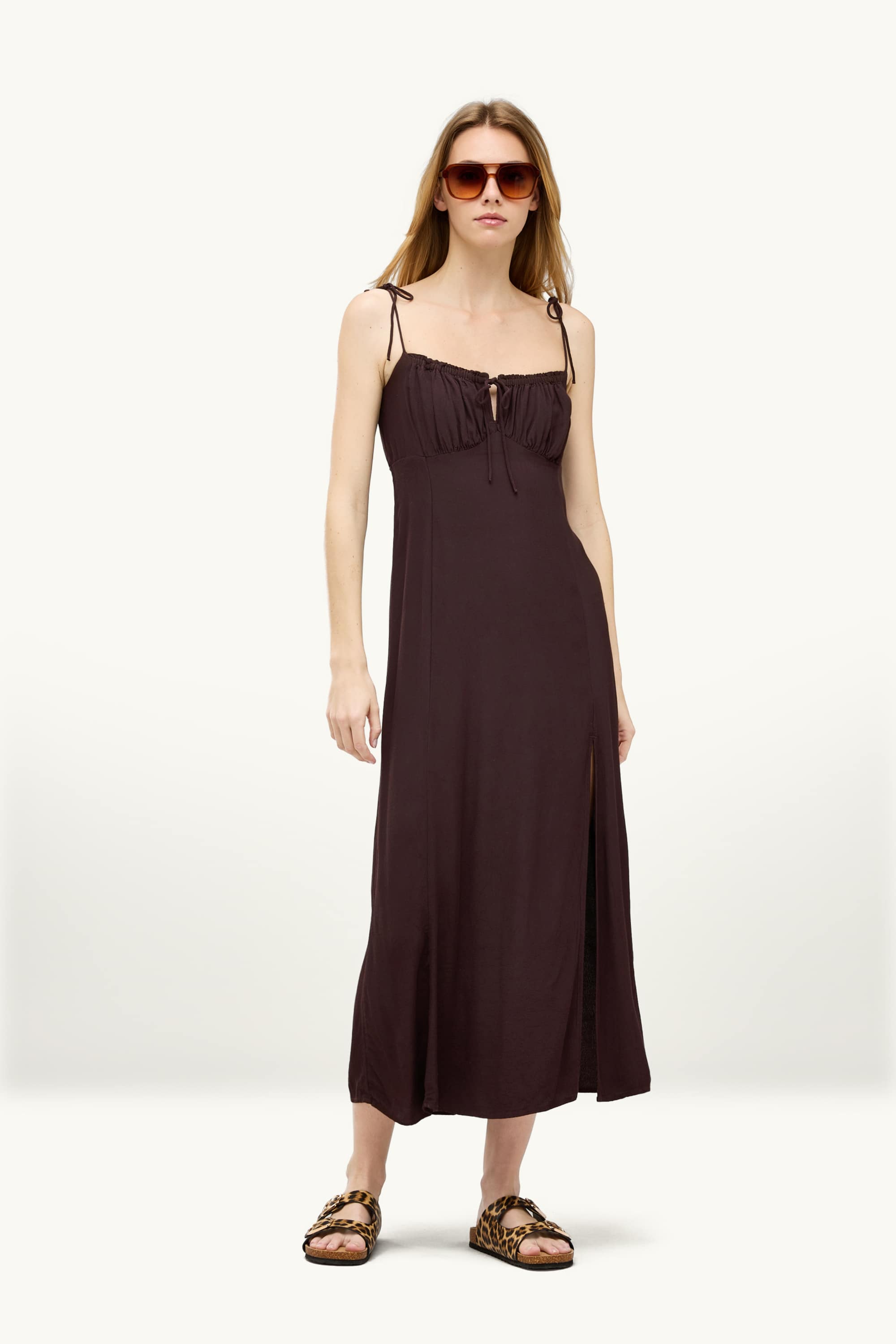 Dress with slit dark brown