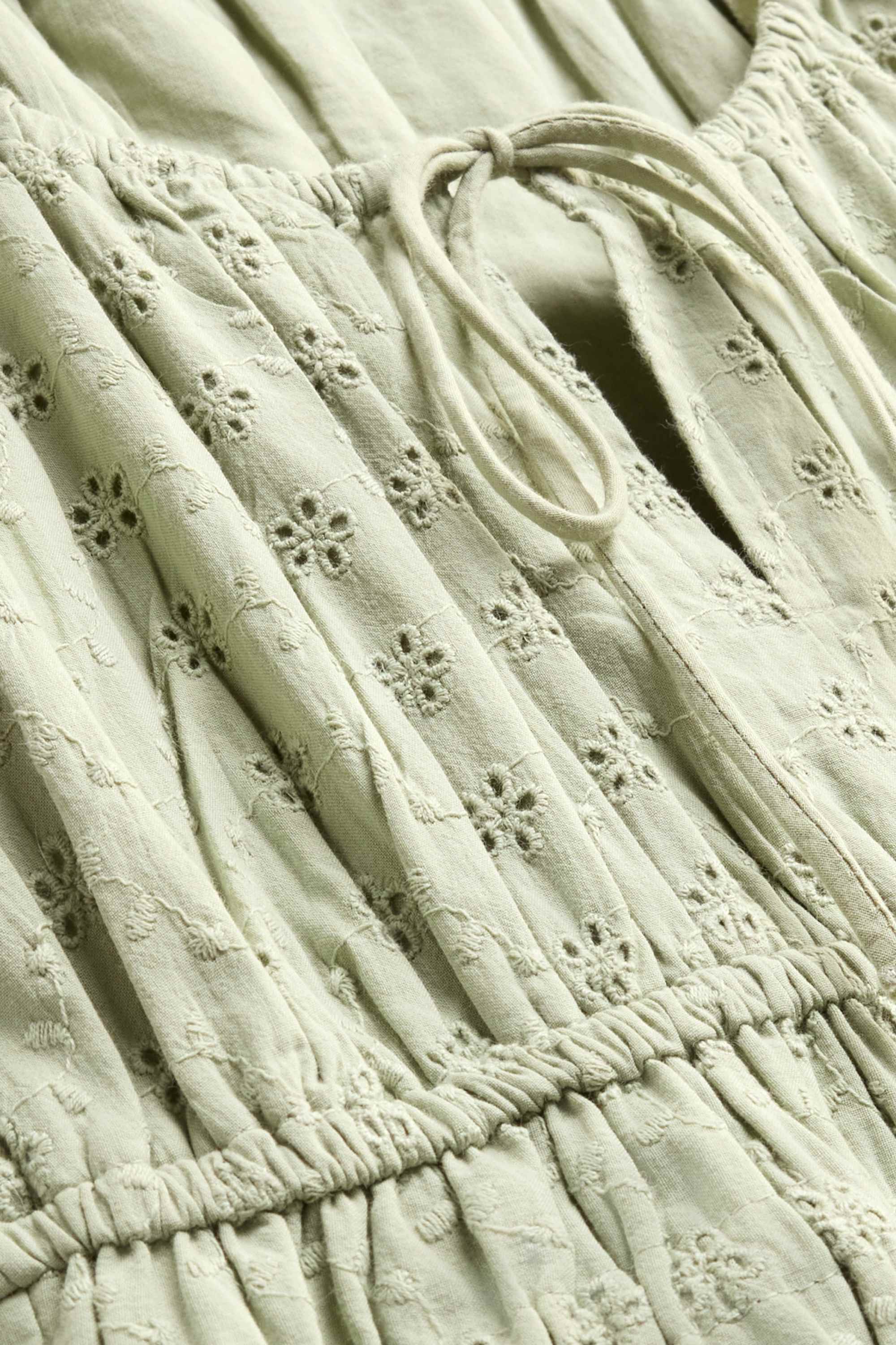 Dress - broderie anglaise light green