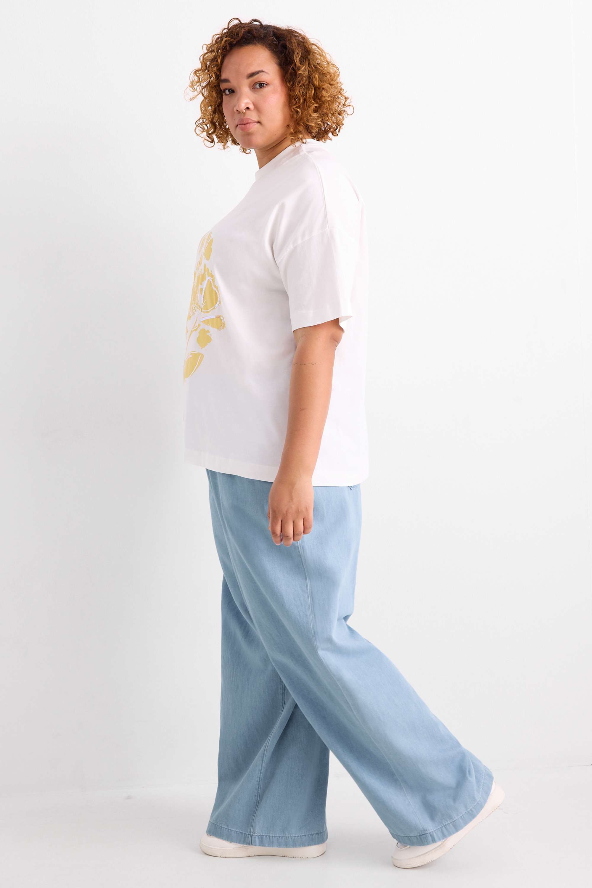 Wide leg jeans - high waist light blue