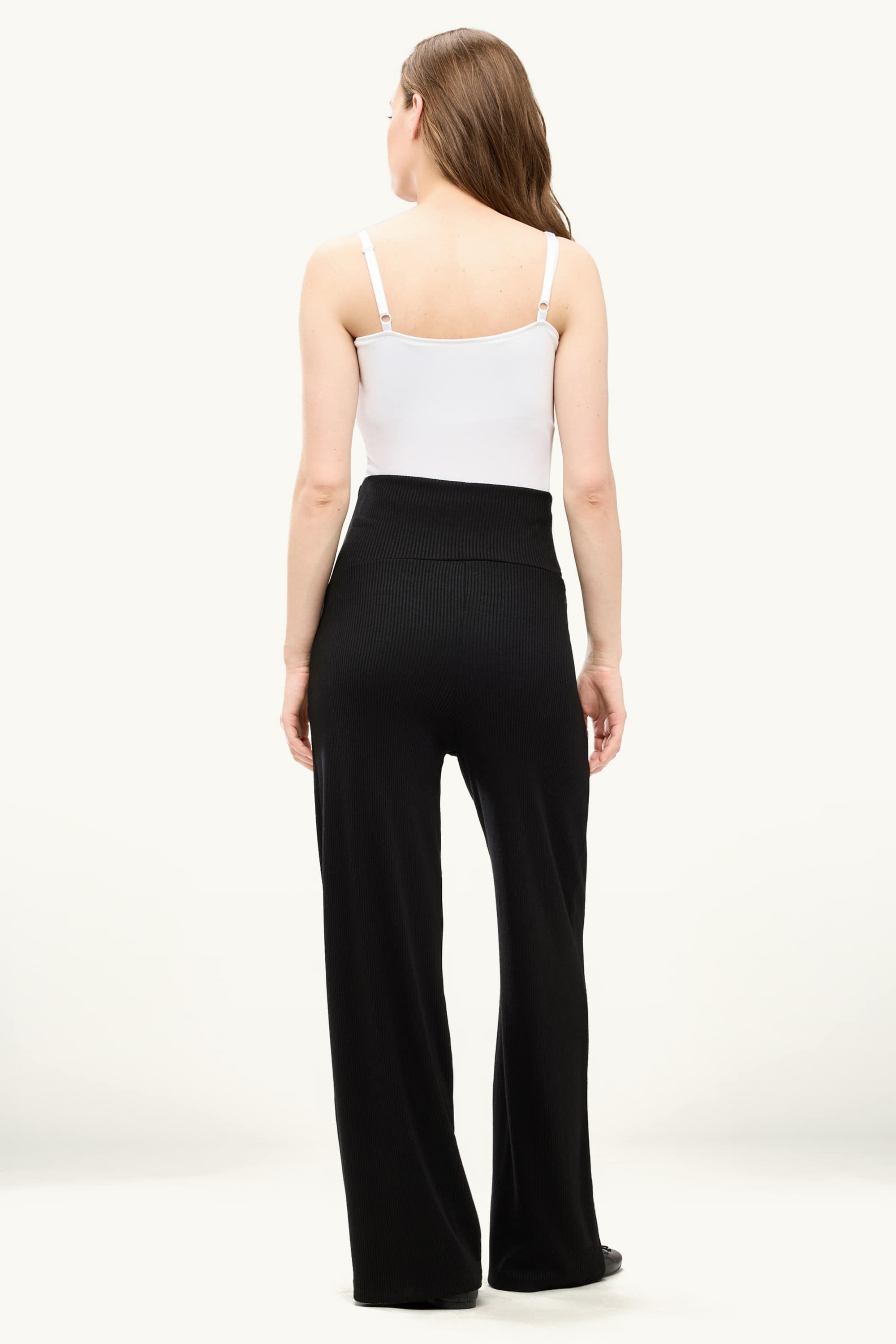Jersey maternity trousers - ribbed black (1)