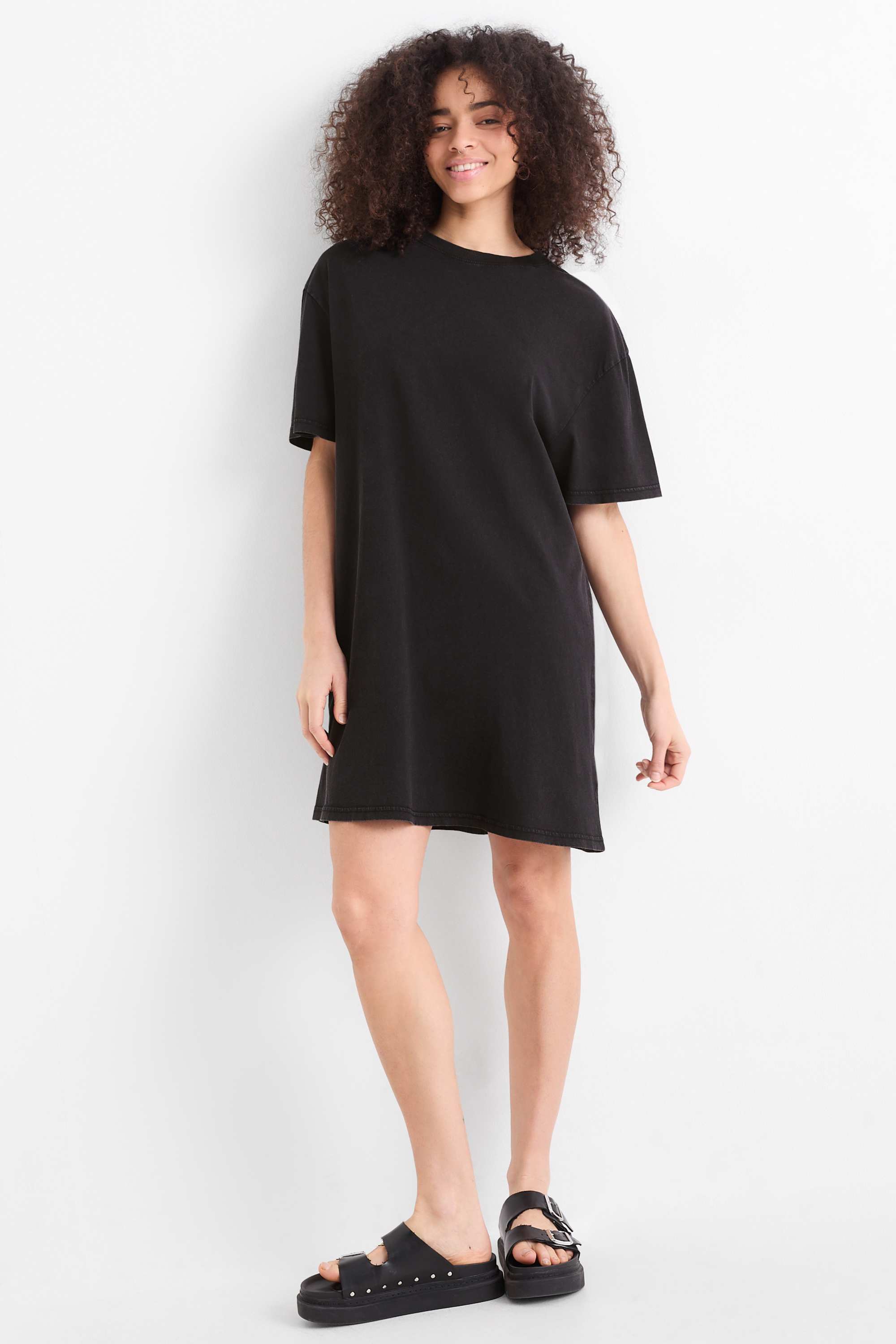 T-shirt dress black