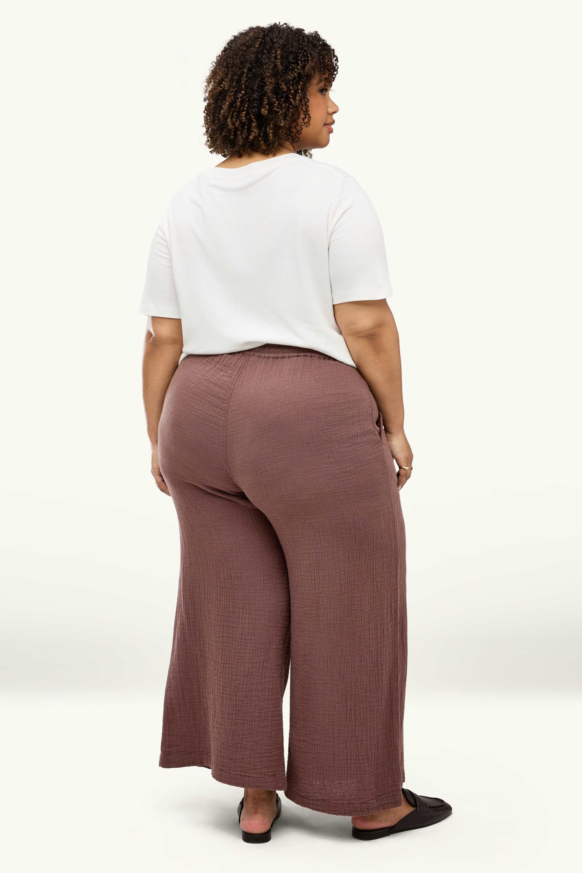 Cloth trousers - mid-rise waist - wide leg brown