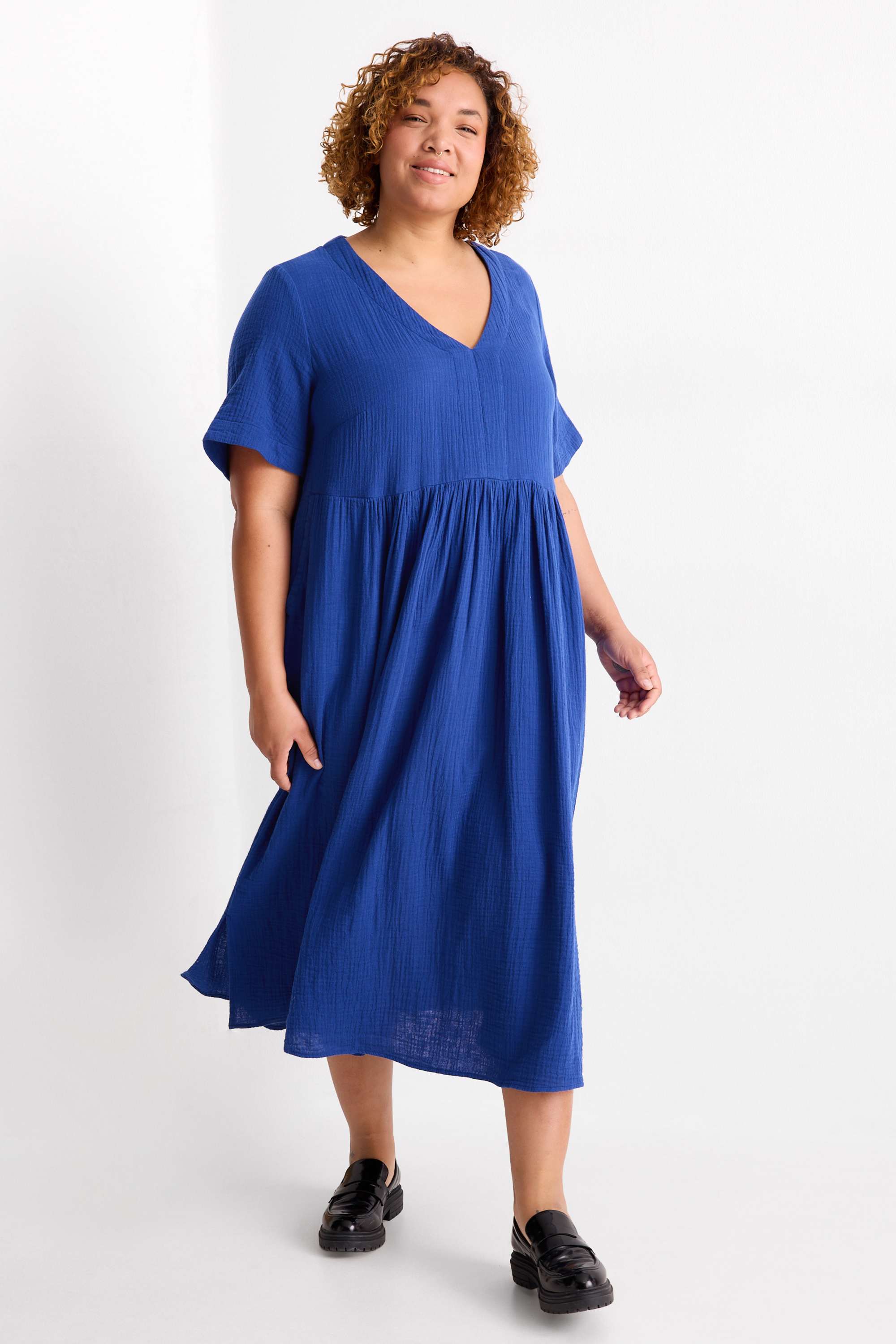 V-neck A-line dress dark blue