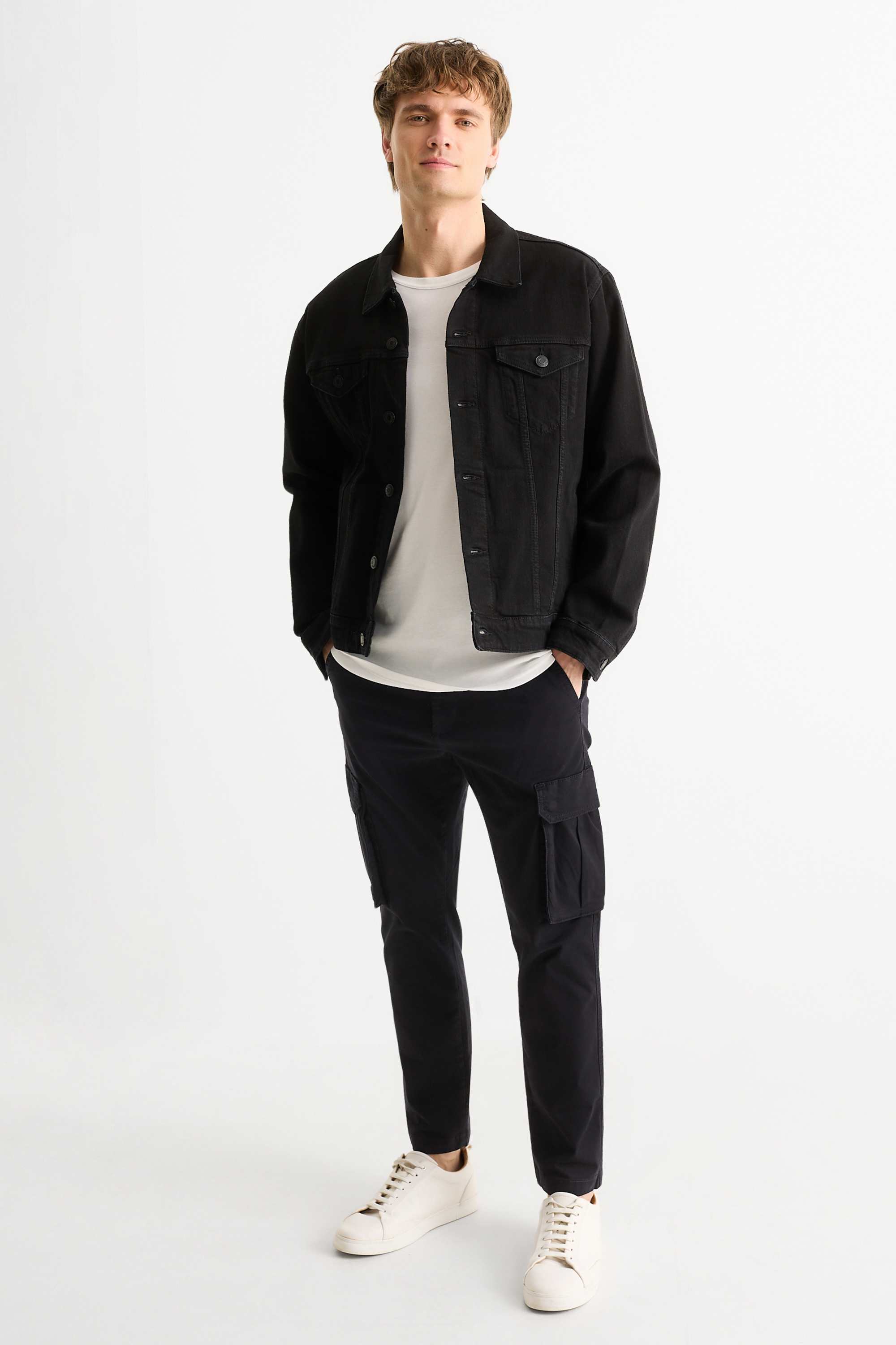 Cargo trousers black