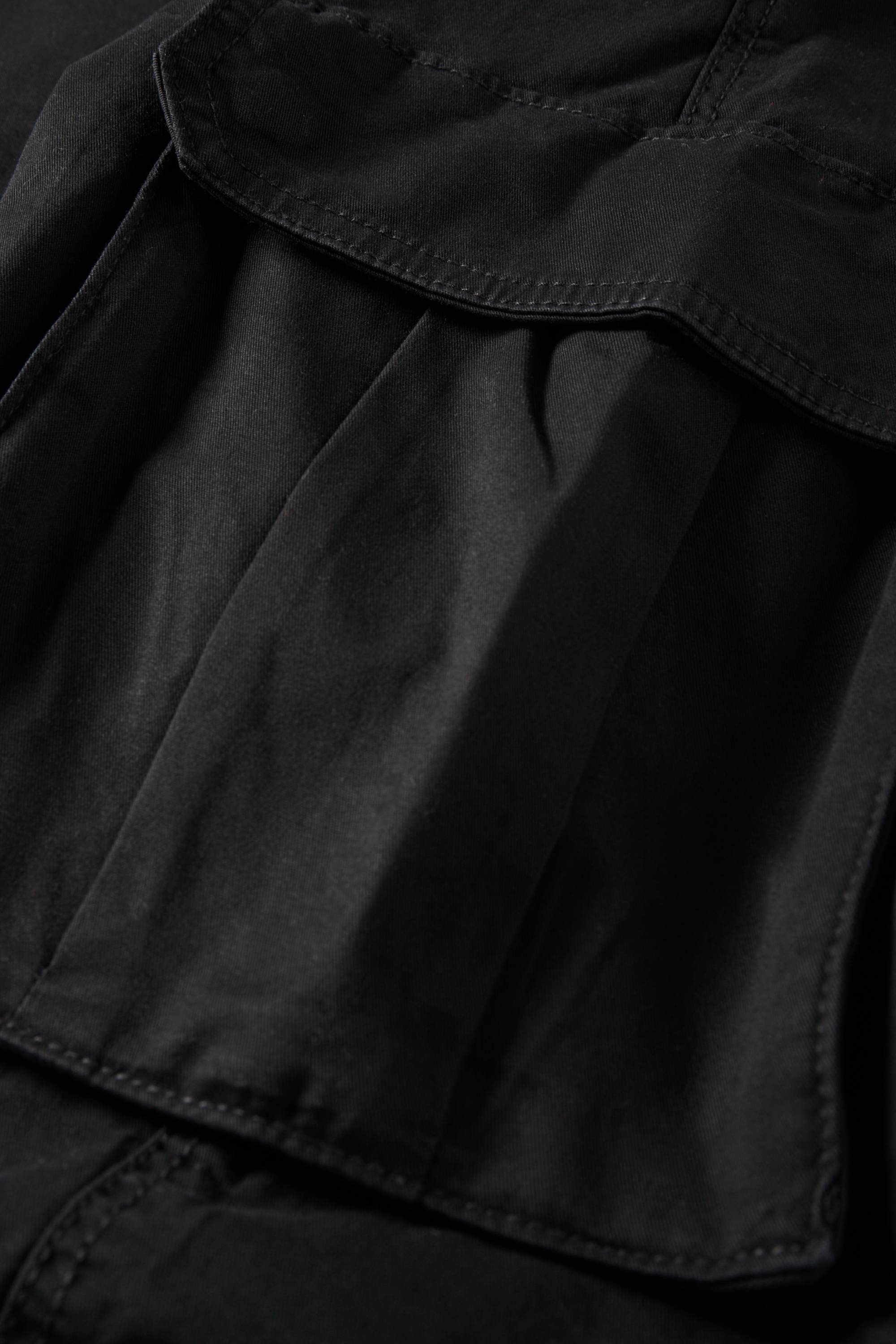 Cargo trousers black