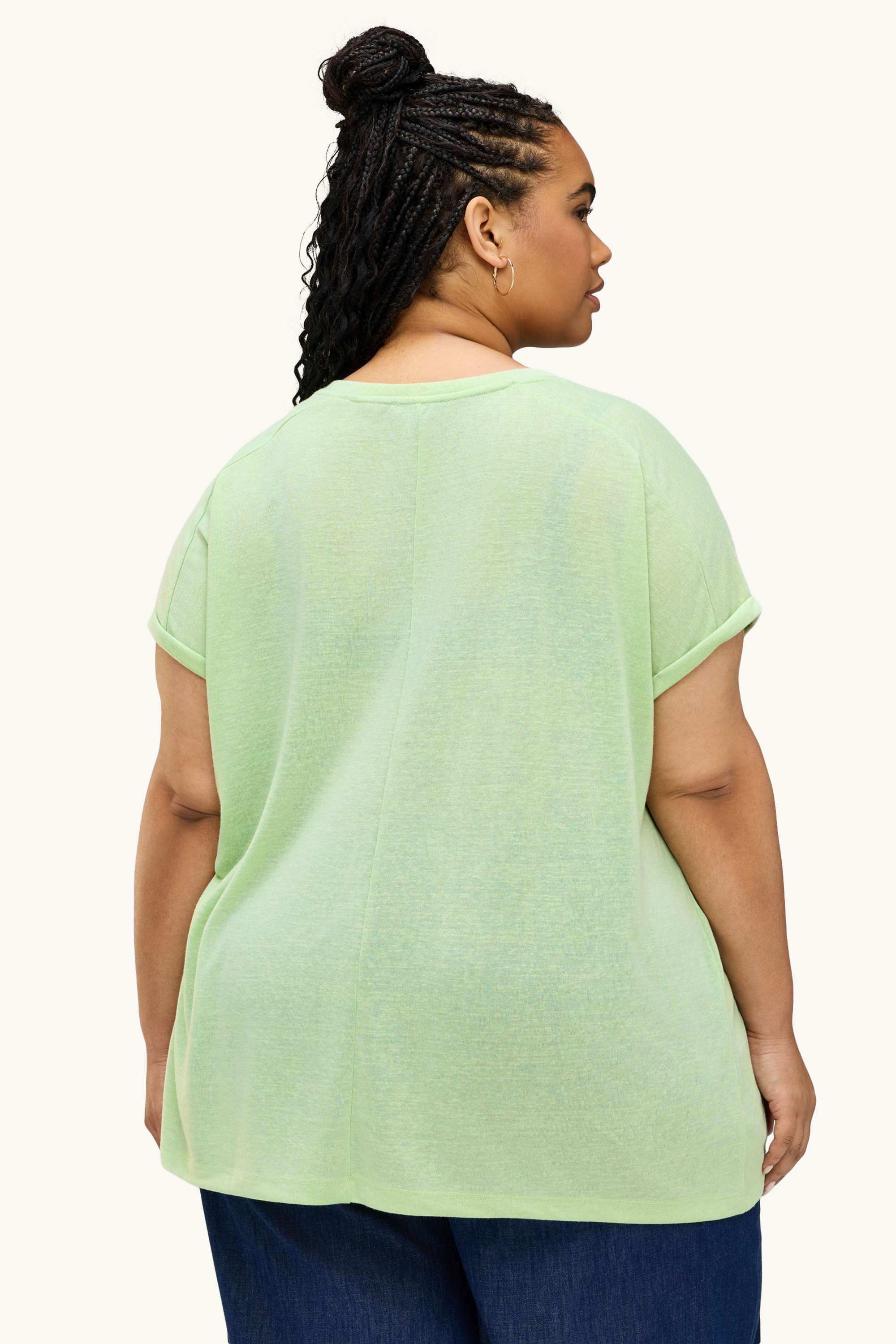 V-neck T-shirt - relaxed fit light green