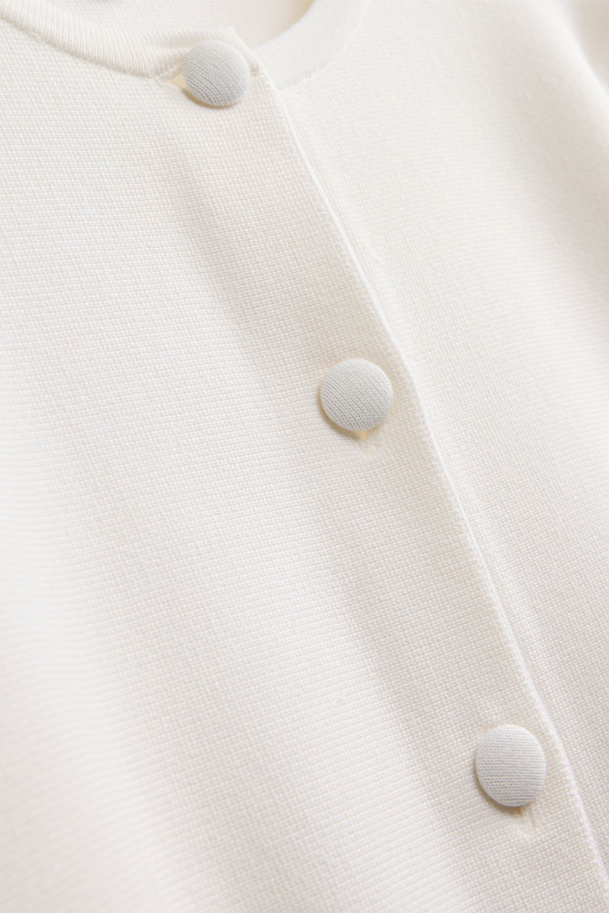 Cardigan white