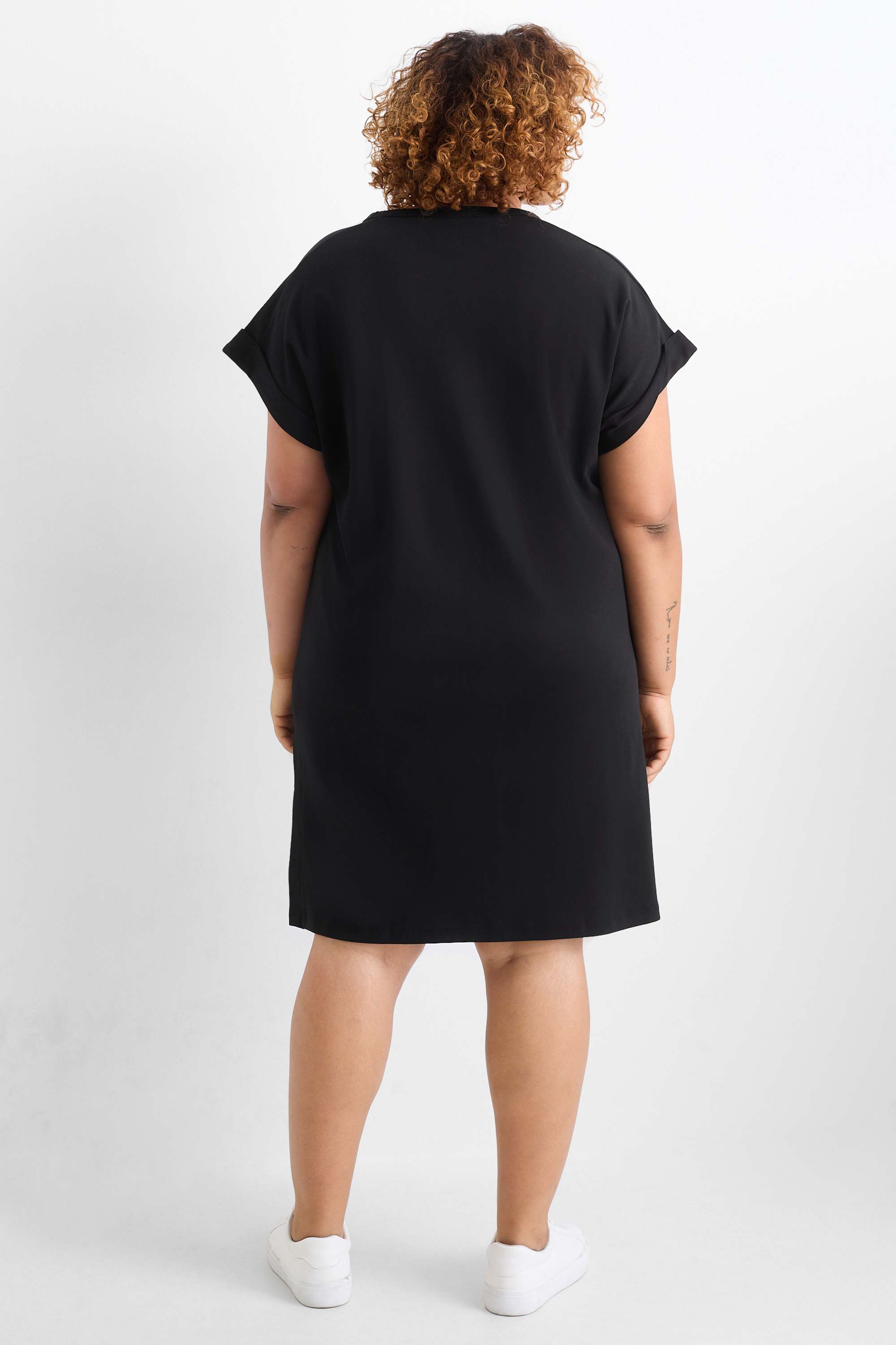 T-shirt dress black