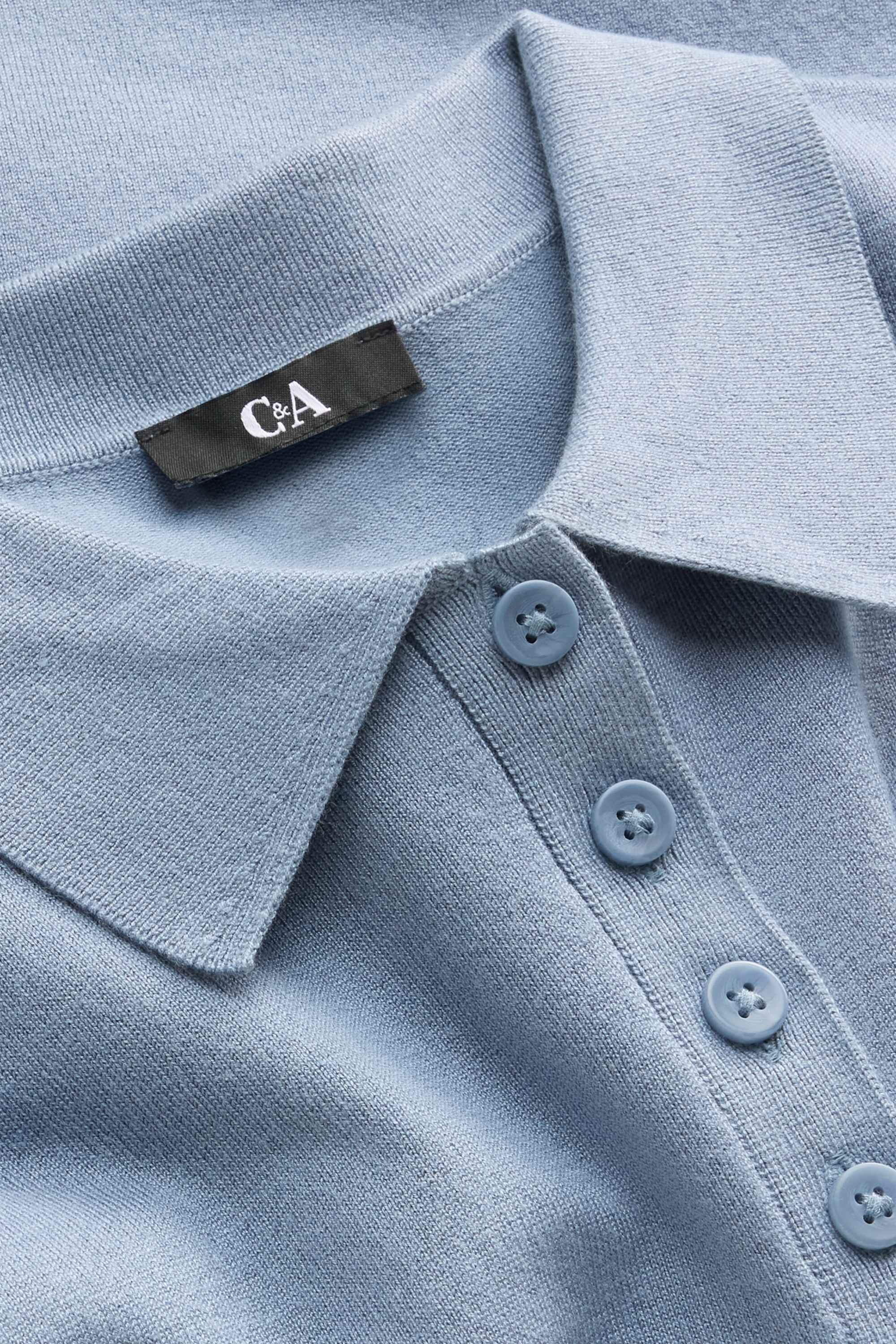 Knitted polo shirt - regular fit light blue