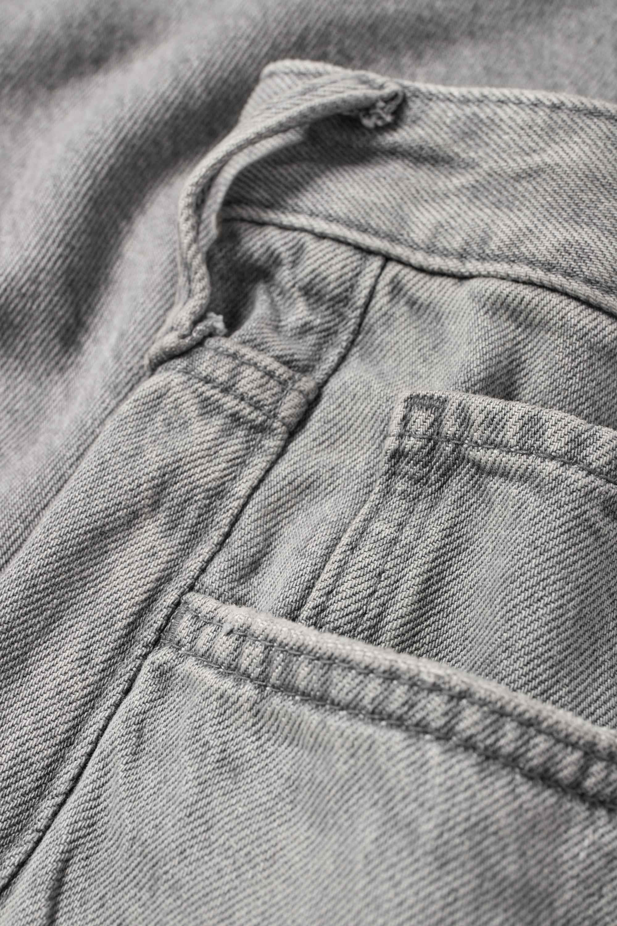 Straight jeans gray
