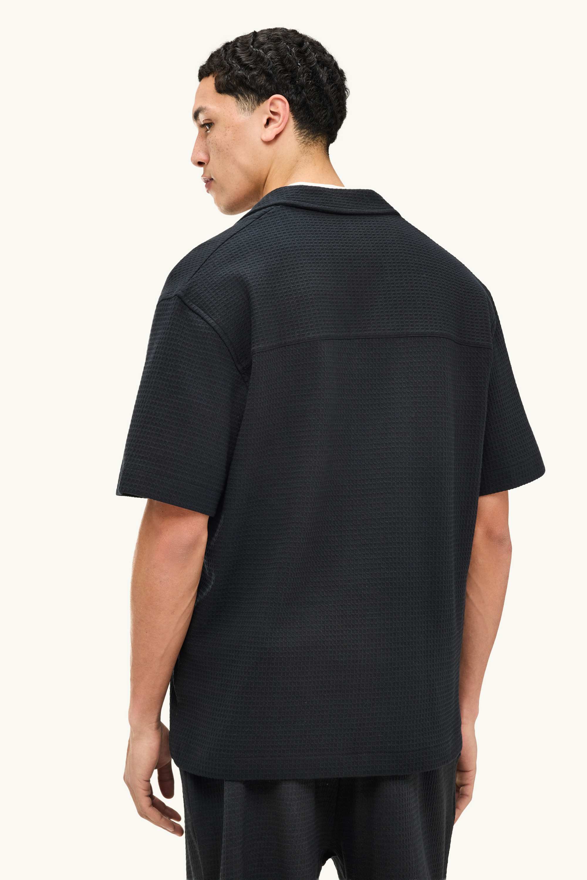 Shirt - relaxed fit - lapel collar - textured black