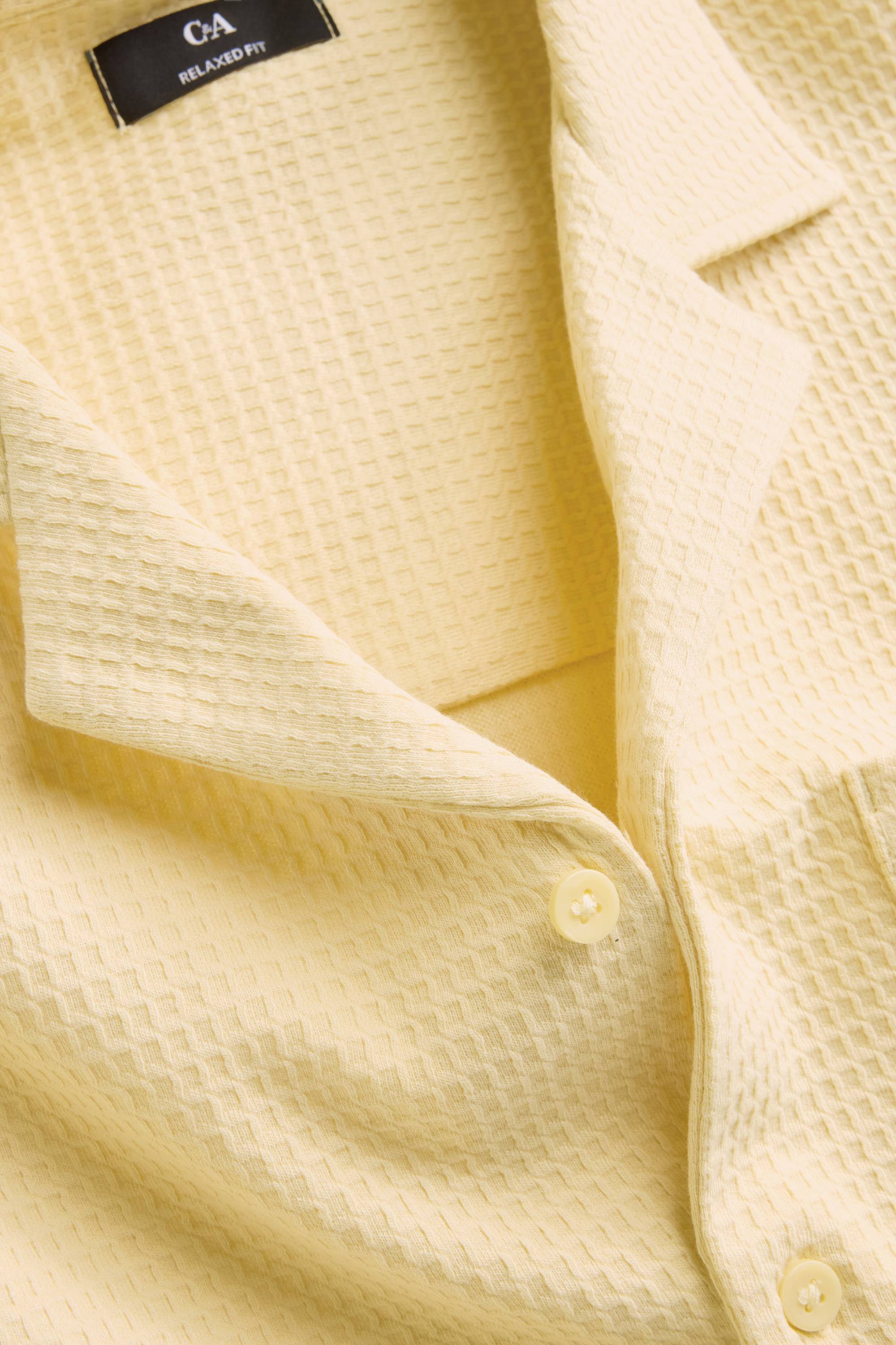 Shirt - relaxed fit - lapel collar - textured yellow
