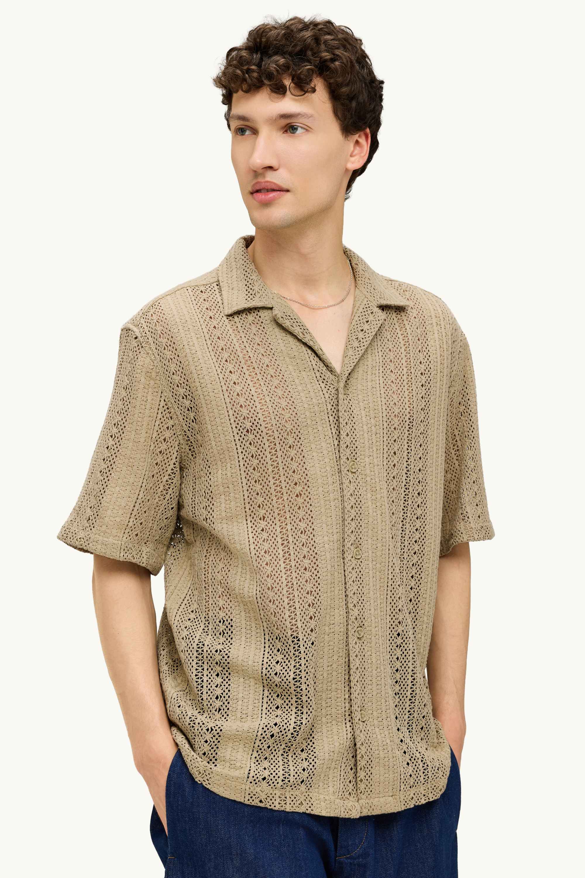Knitted shirt - relaxed fit - lapel collar - striped beige