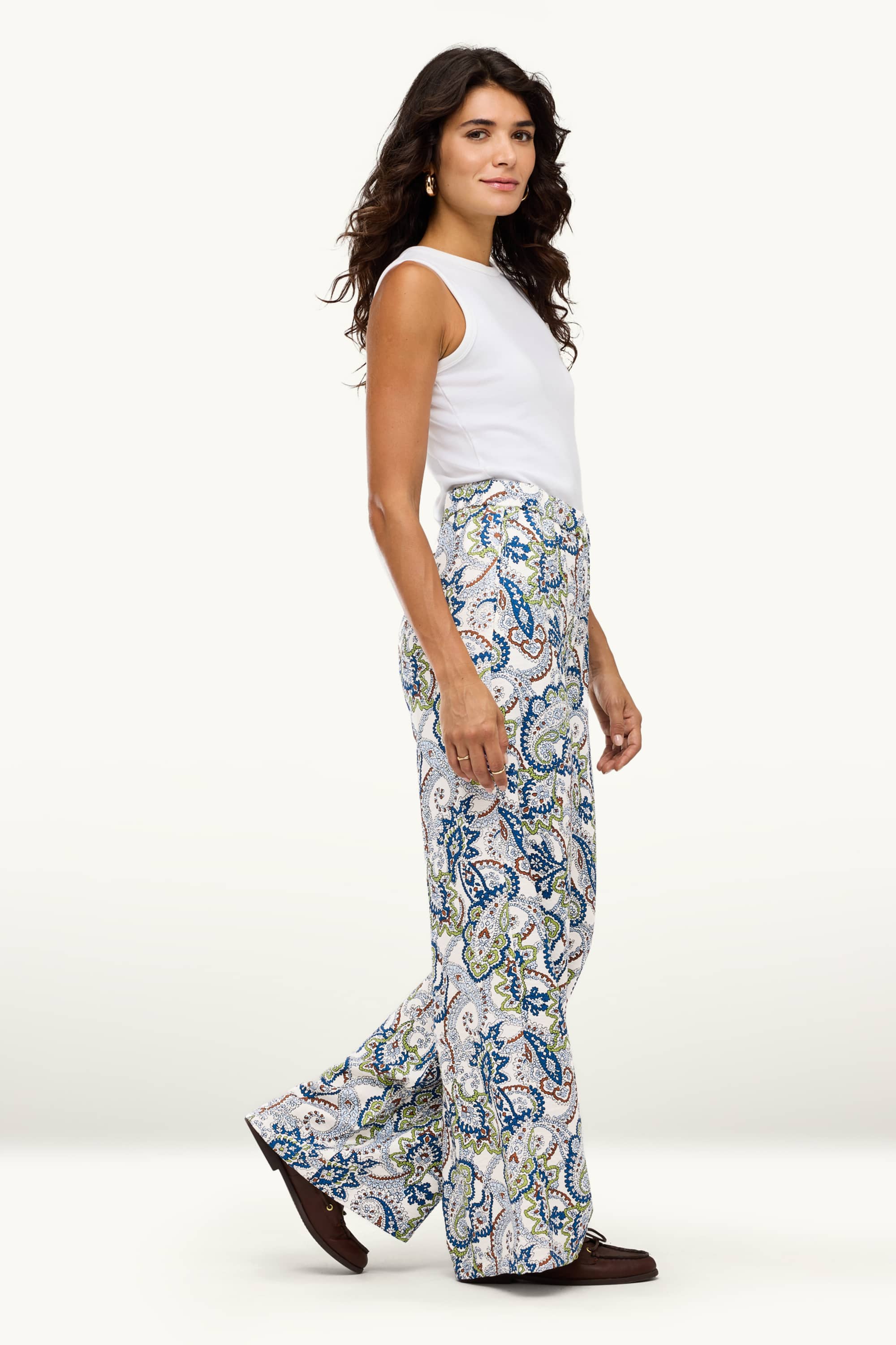 Cloth trousers - high waist - wide leg - patterned white / blue