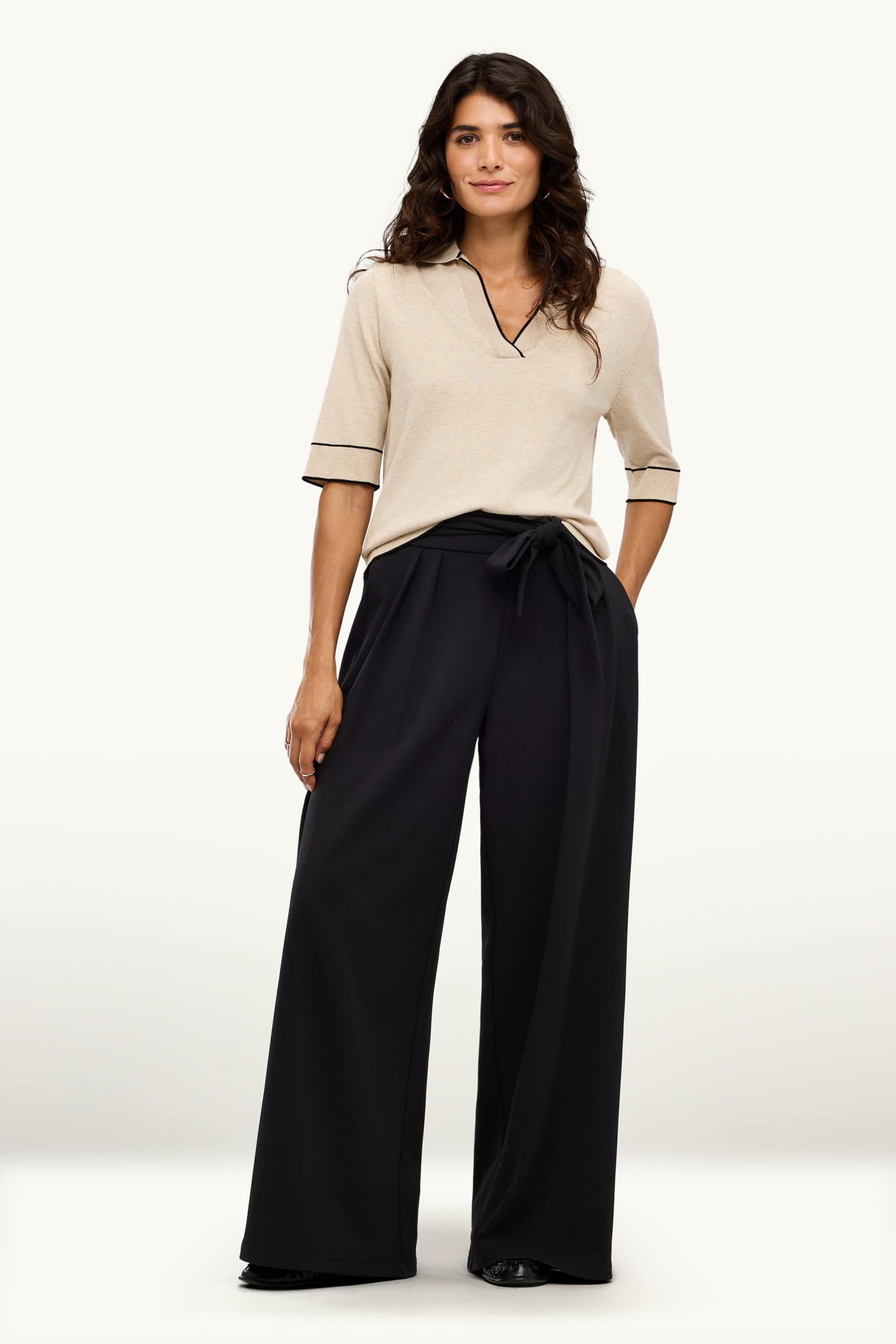Cloth trousers - high waist - wide leg black