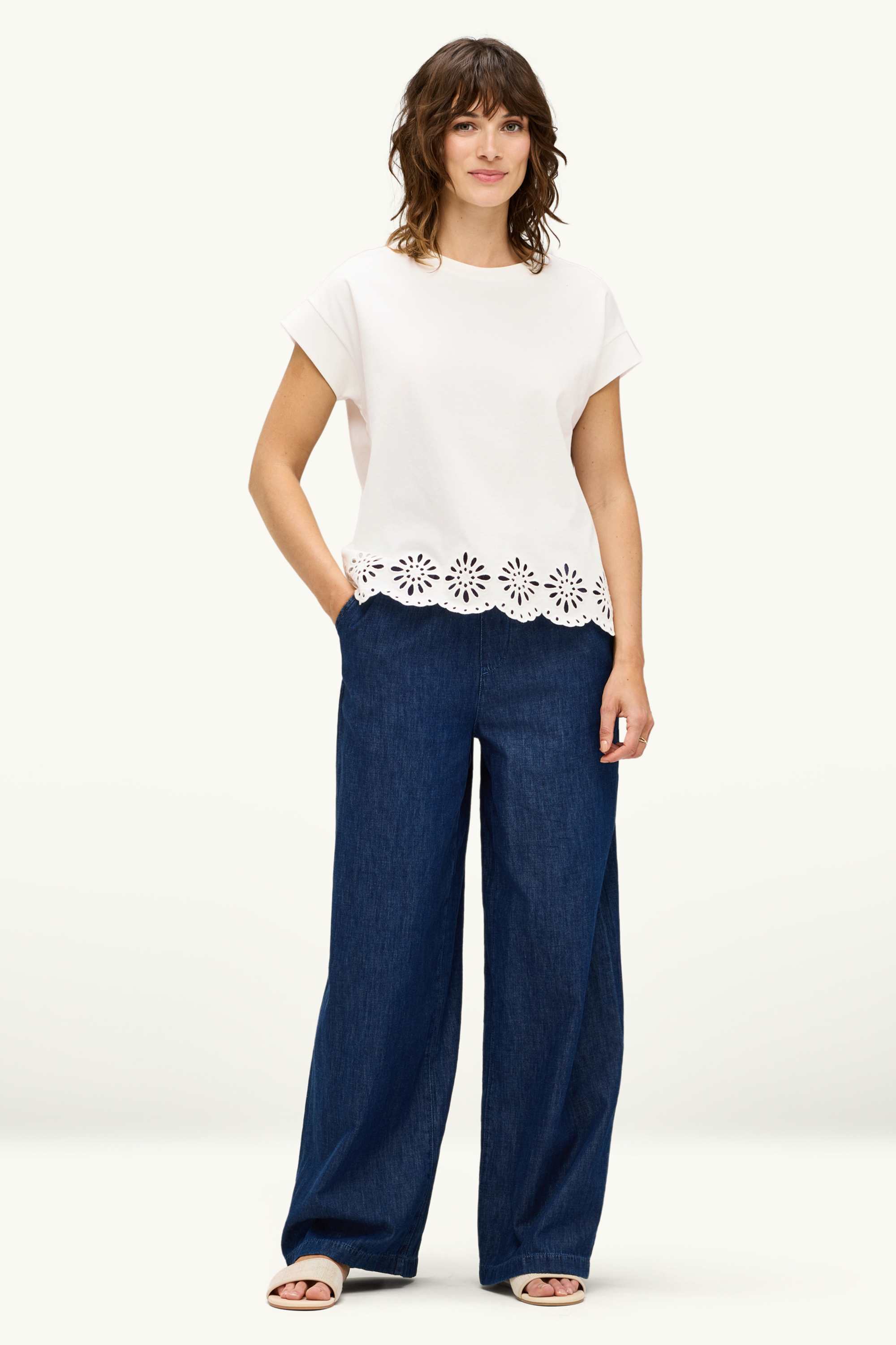 T-shirt - regular fit - broderie anglaise white