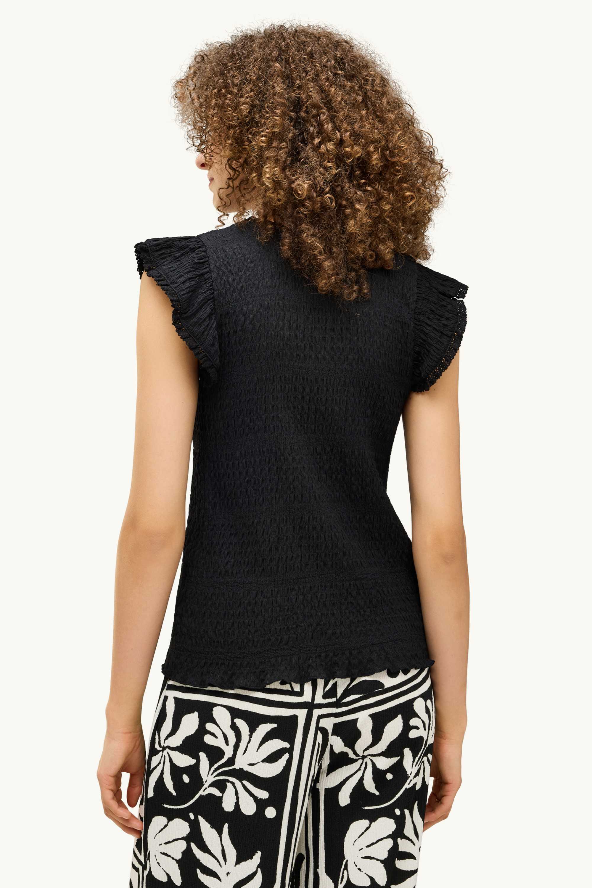 T-shirt - regular fit - textured black