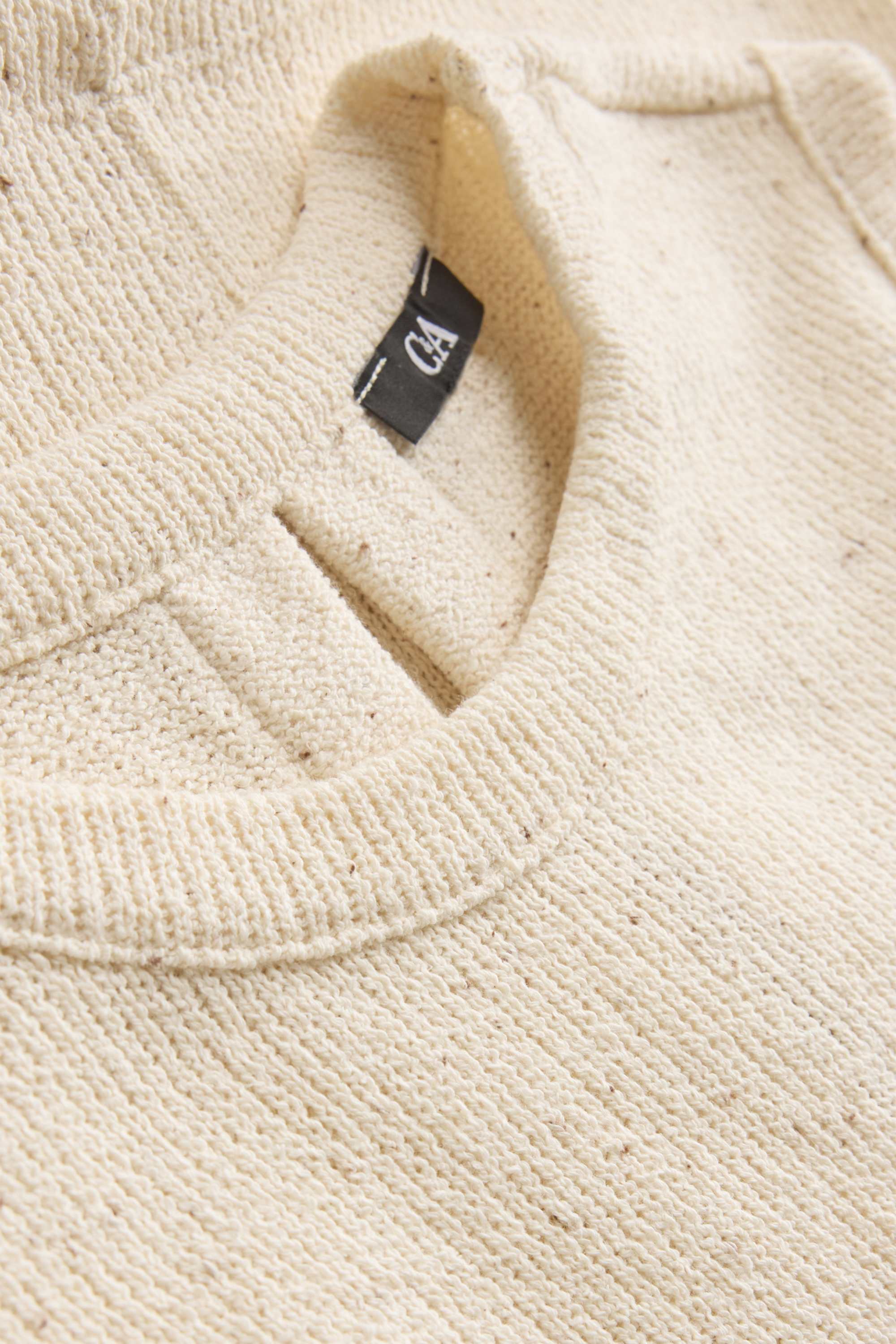 Knitted top cremewhite