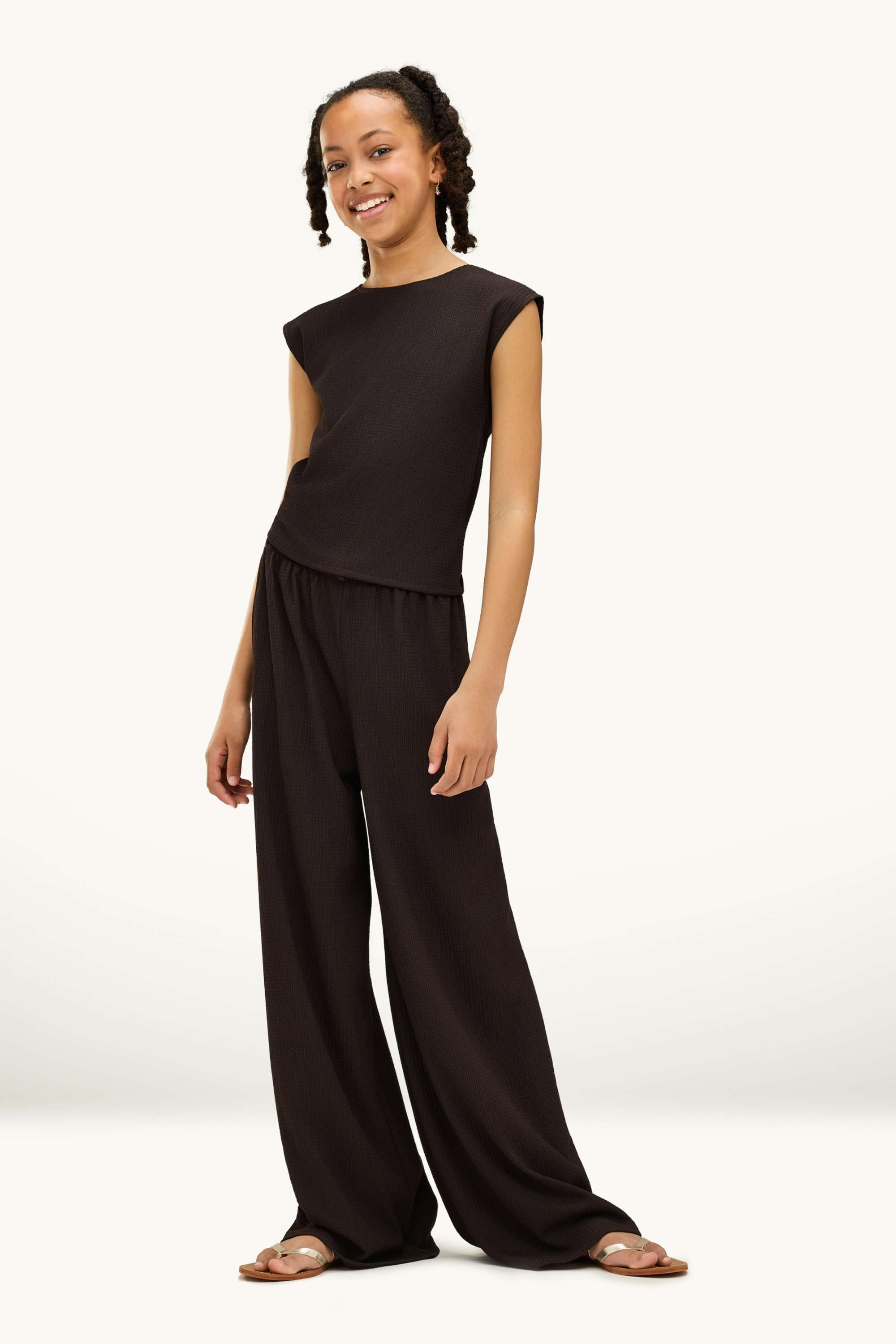 Set - top and jersey bottoms - 2 piece - textured dark brown