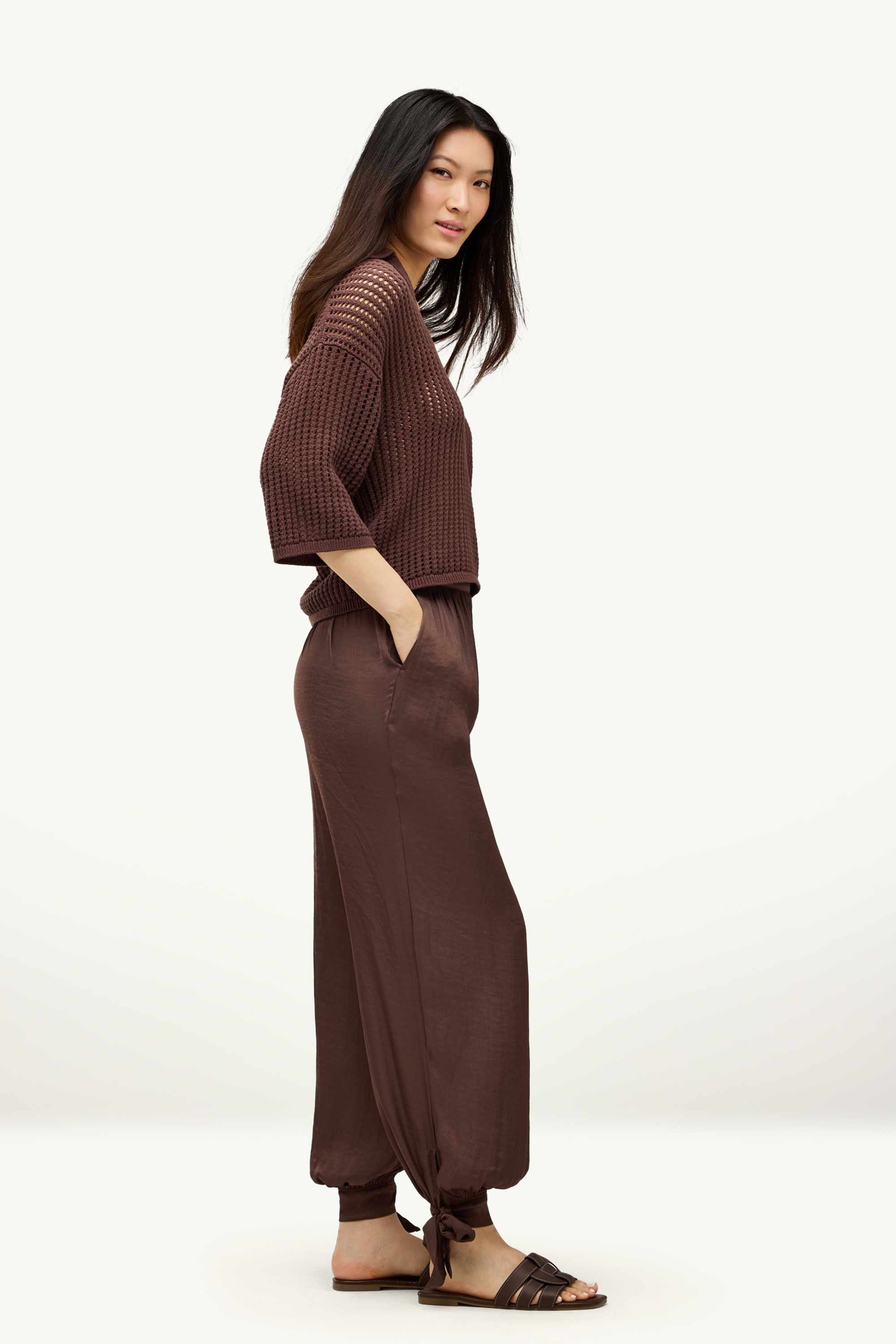 Harem trousers - mid-rise waist - balloon leg dark brown