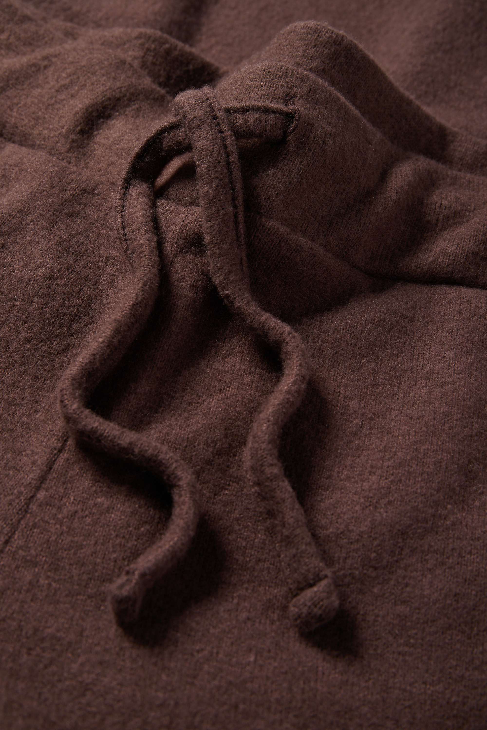 Knitted joggers dark brown