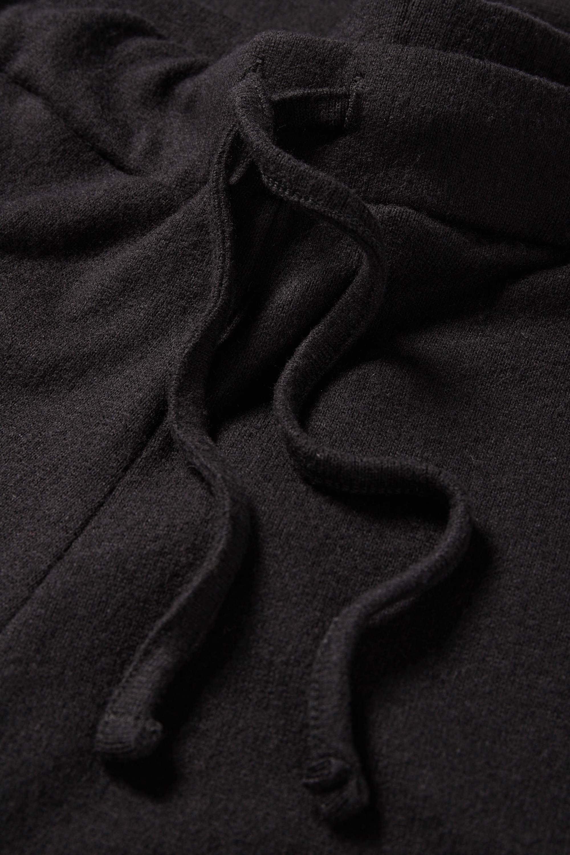Knitted joggers black