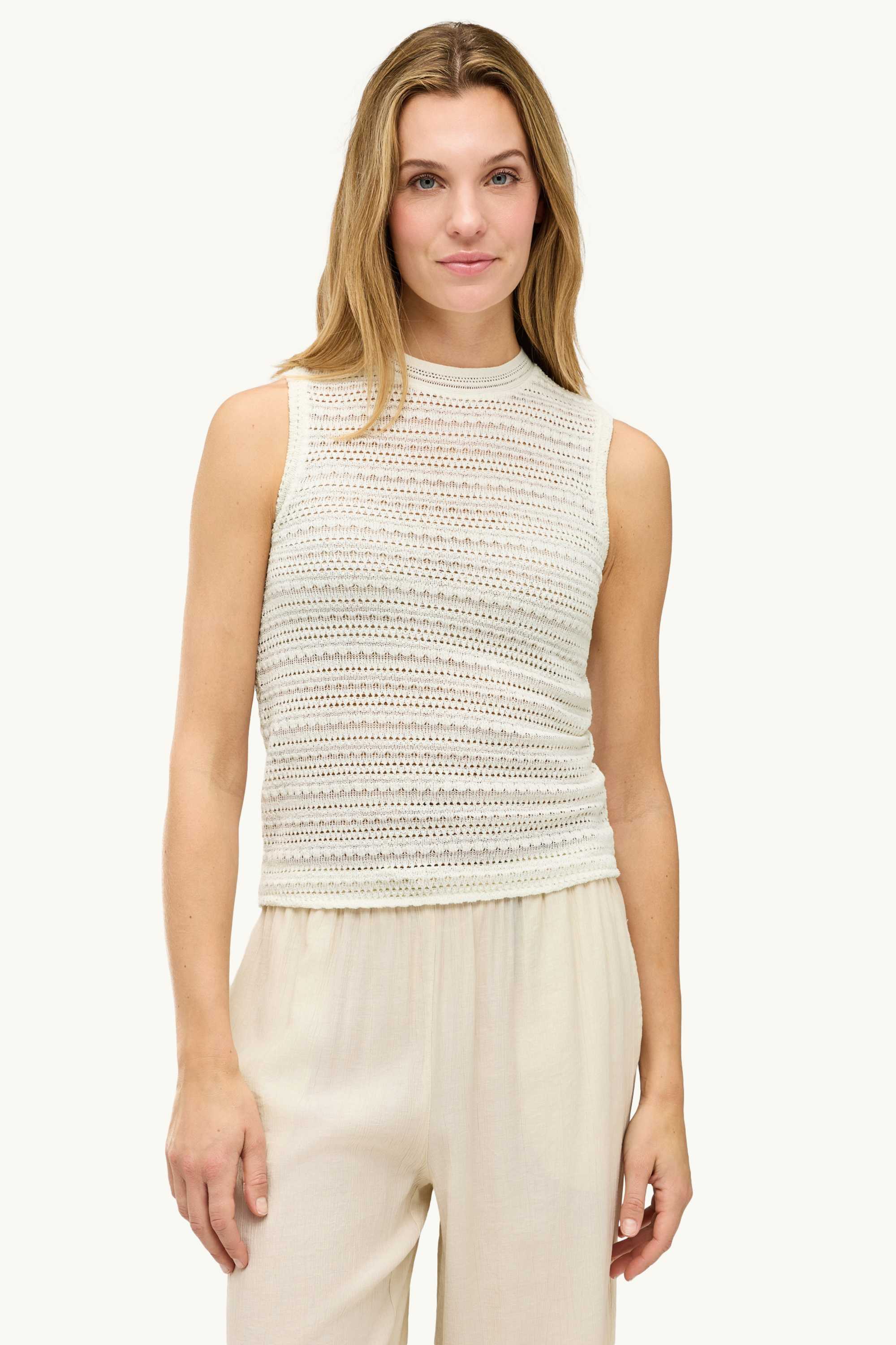 Crocheted top white