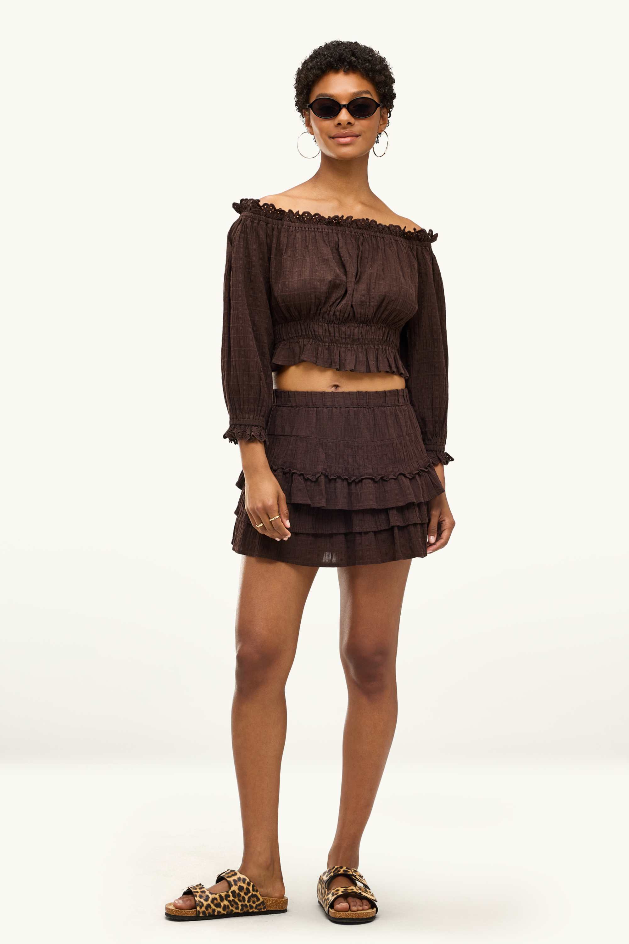 Cropped blouse - smocked dark brown