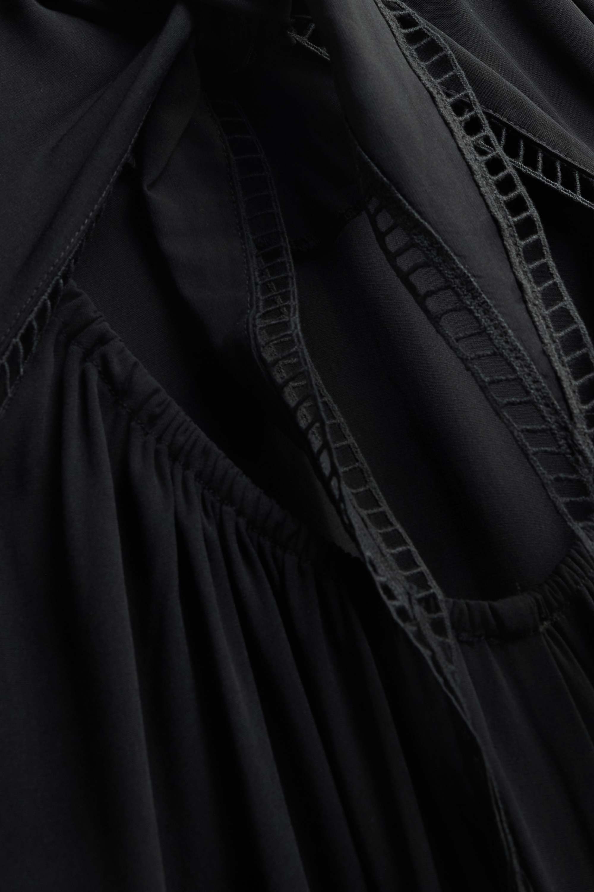 V-neck dress - straight fit black