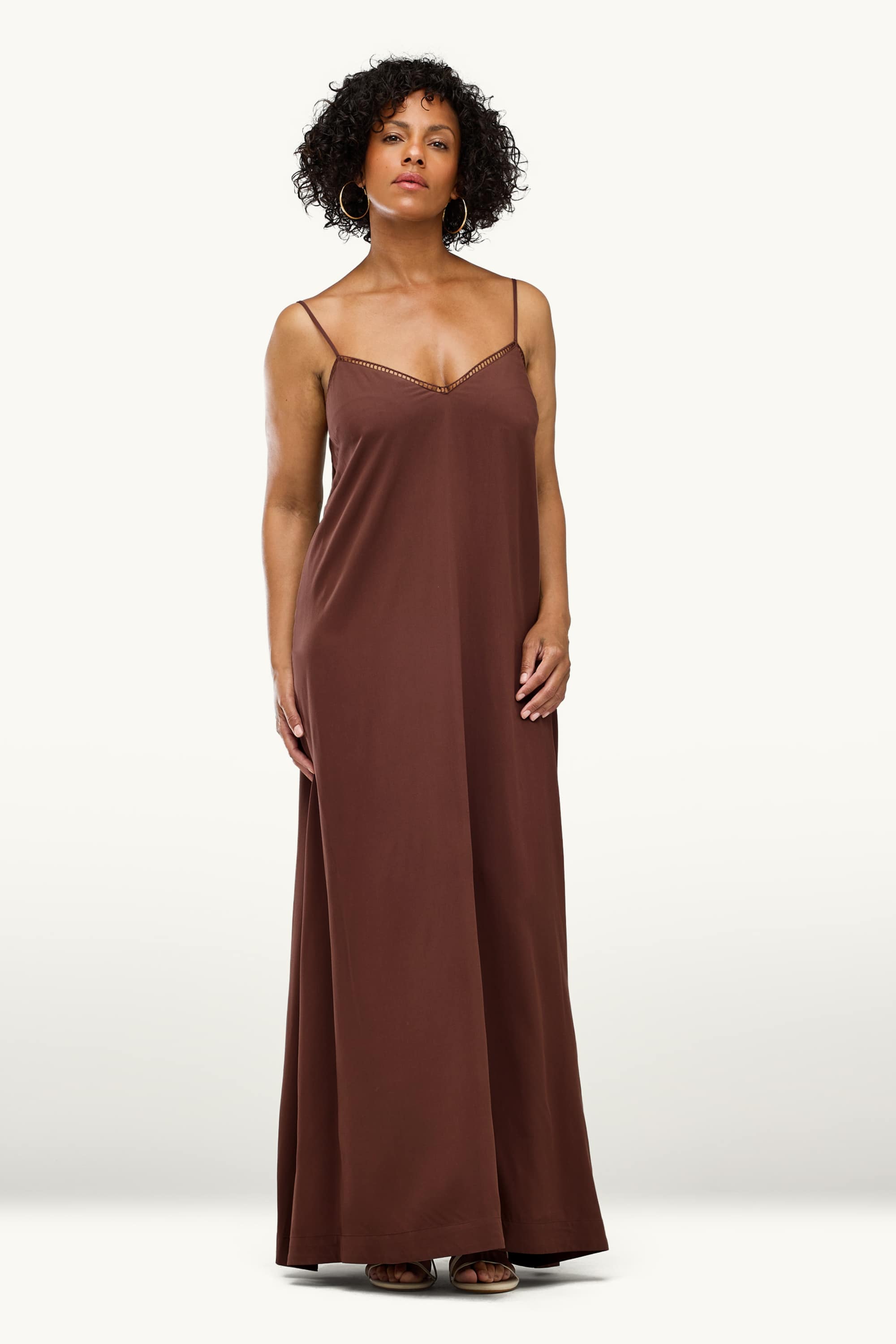 V-neck dress - straight fit brown