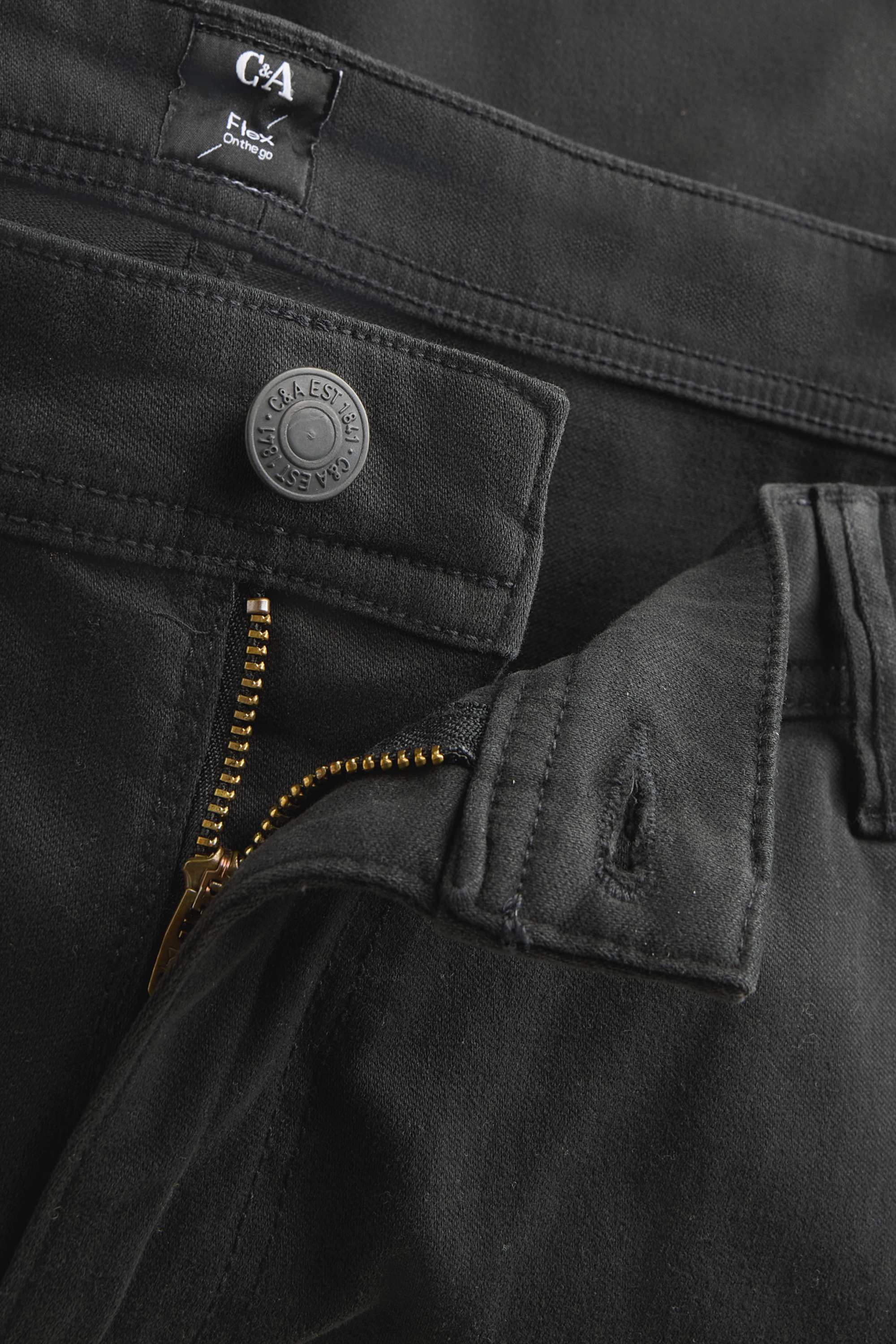 Shorts black