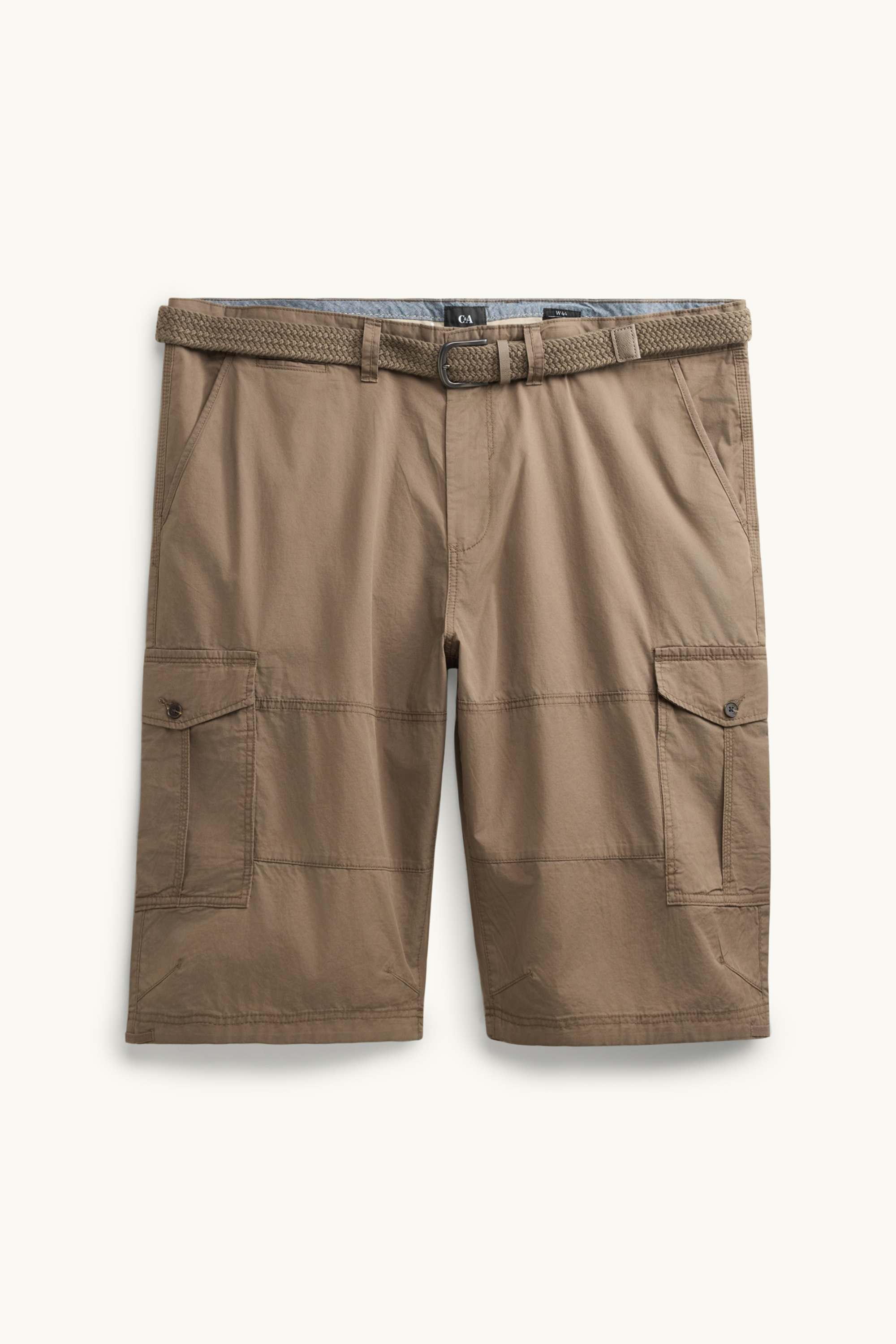 Cargo shorts with belt brown