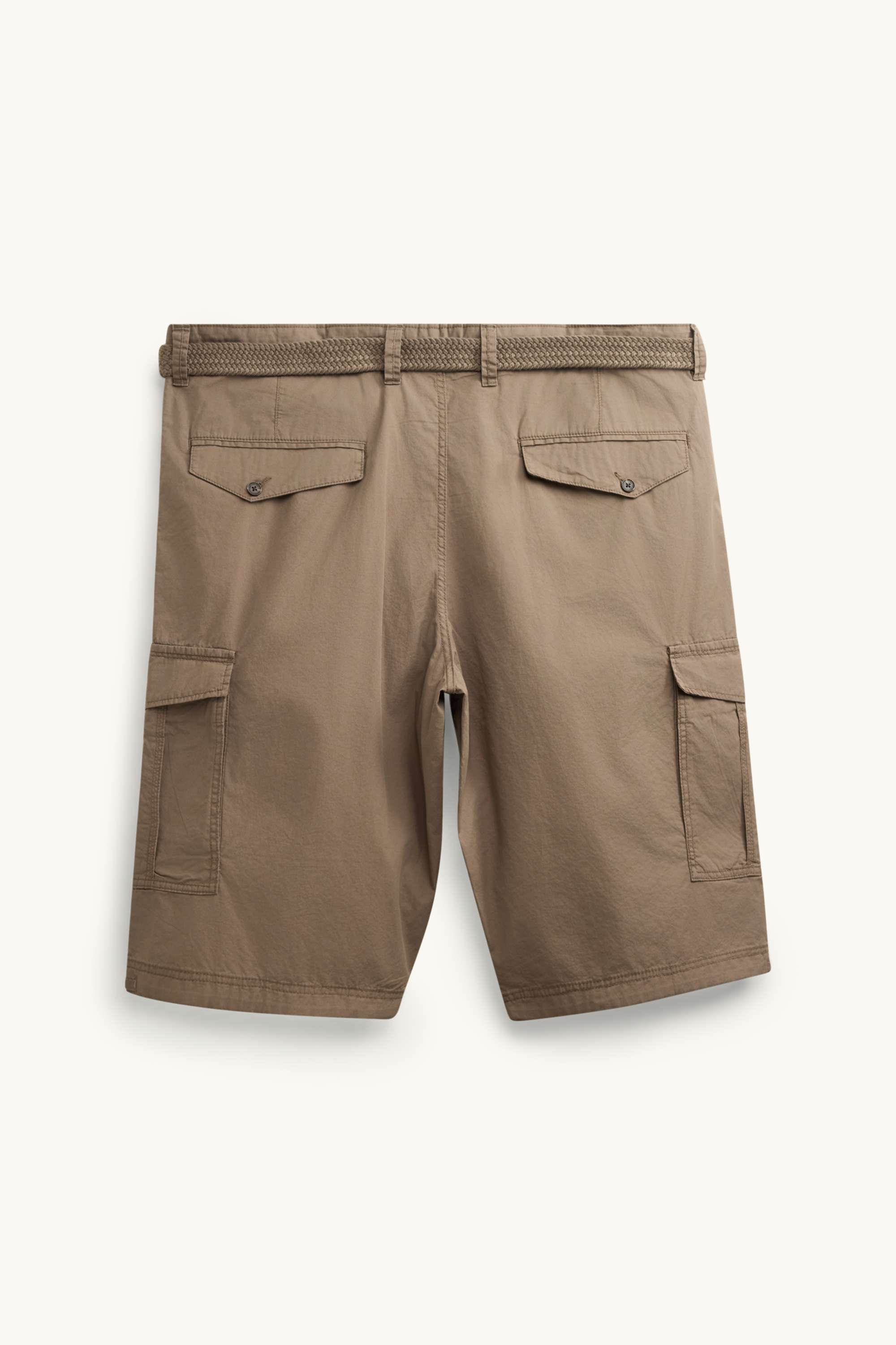Cargo shorts with belt brown