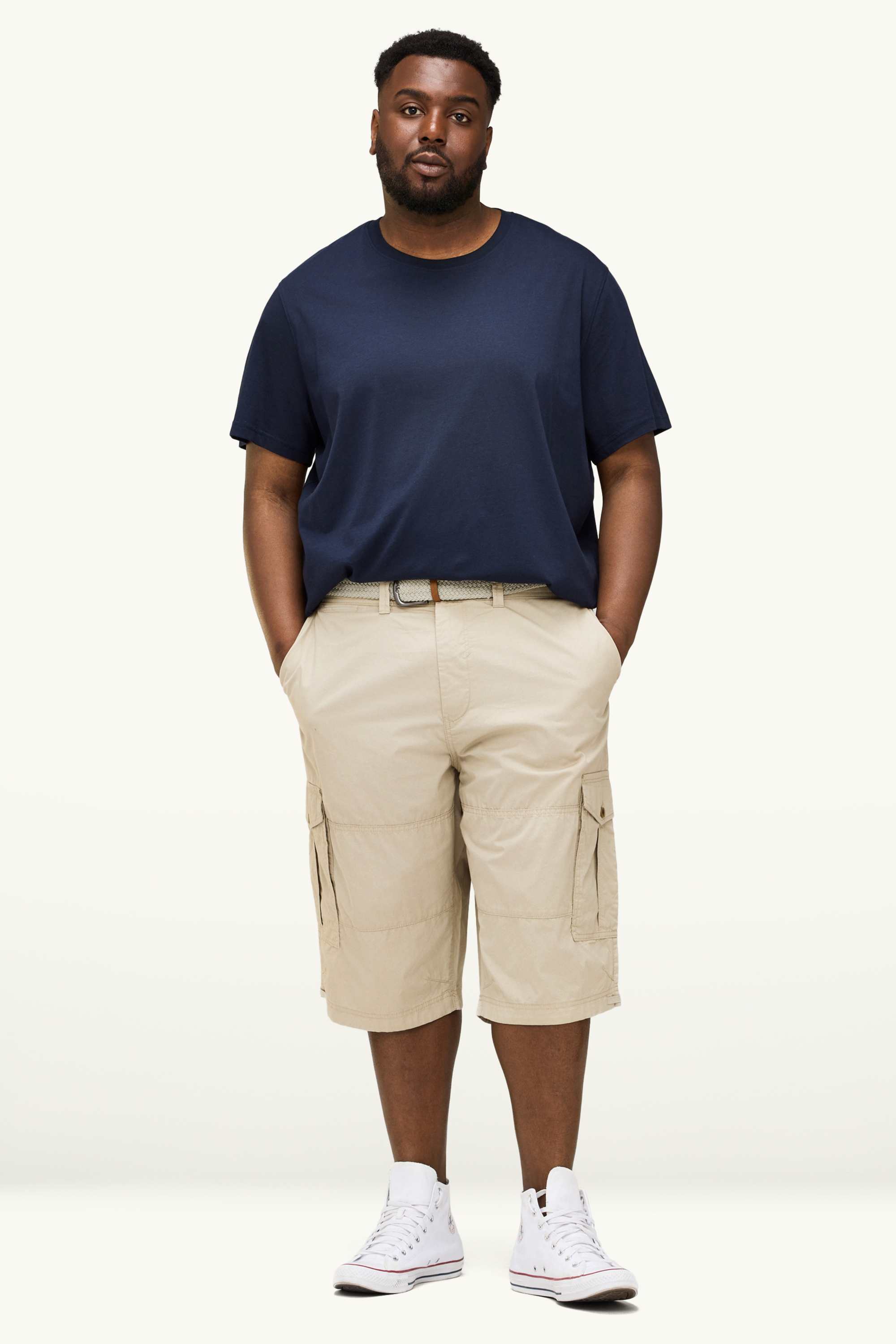 Cargo shorts with belt creme