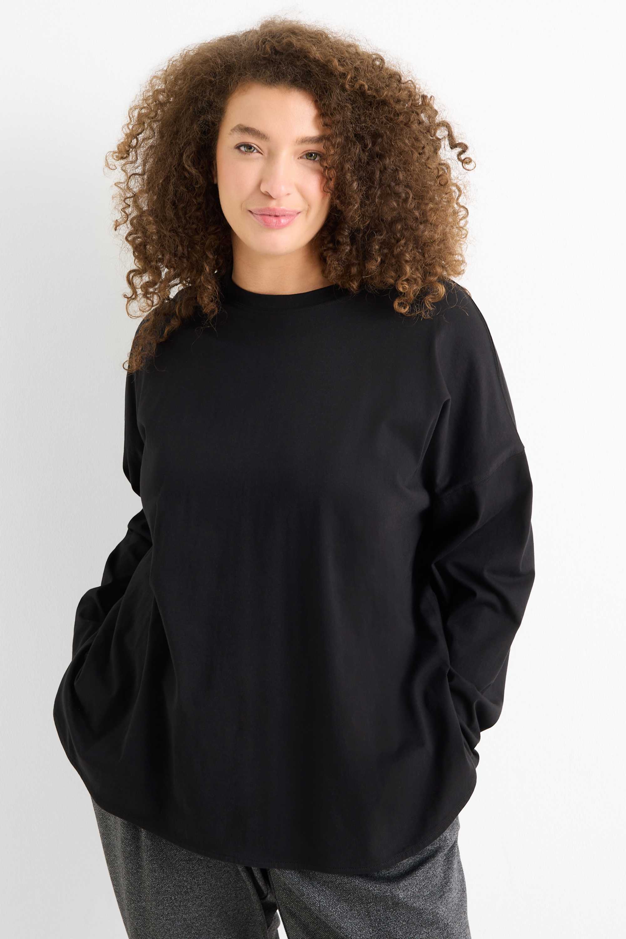 Long sleeve top - relaxed fit black