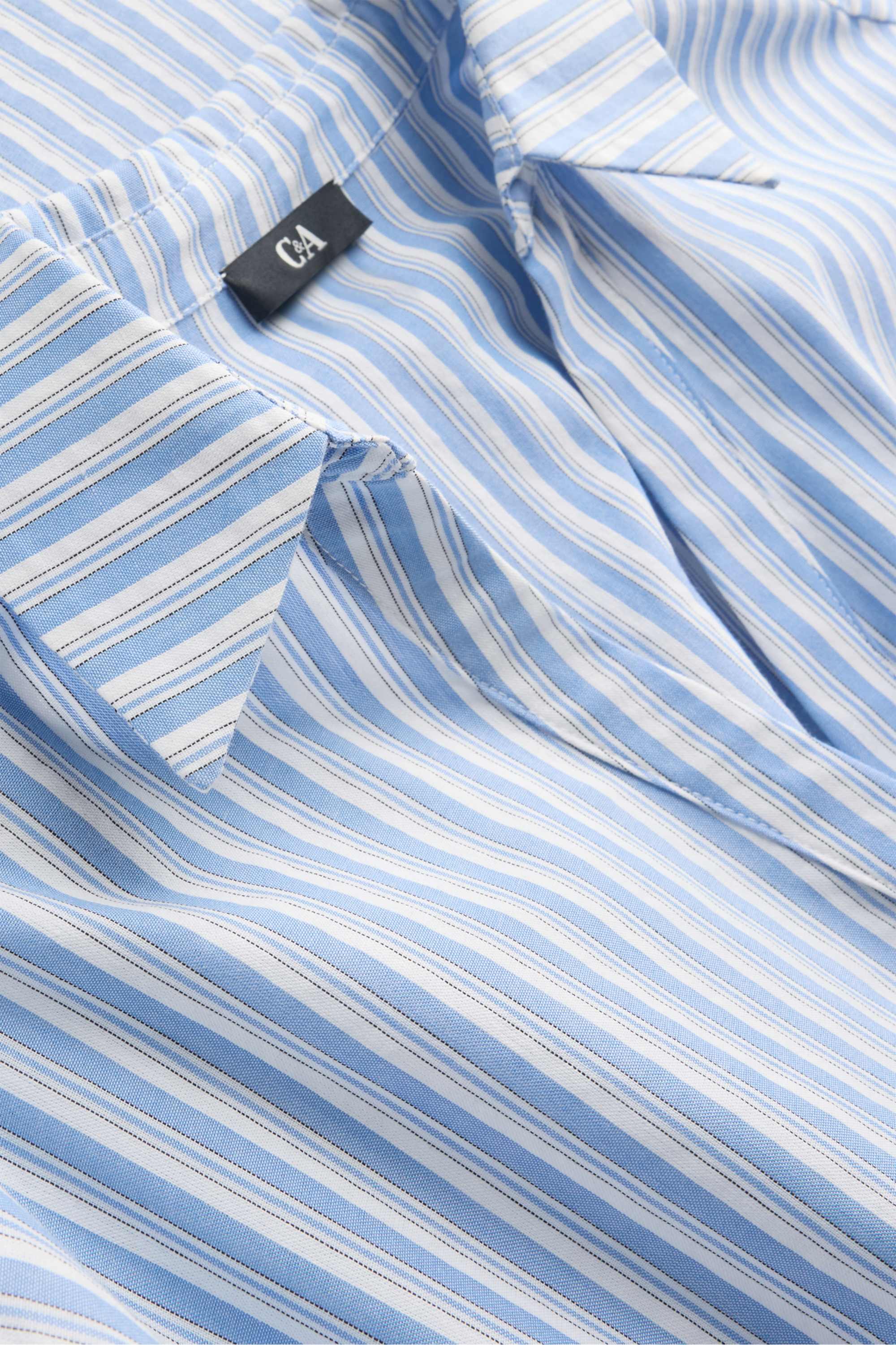 Dress with belt and V-neck - striped light blue