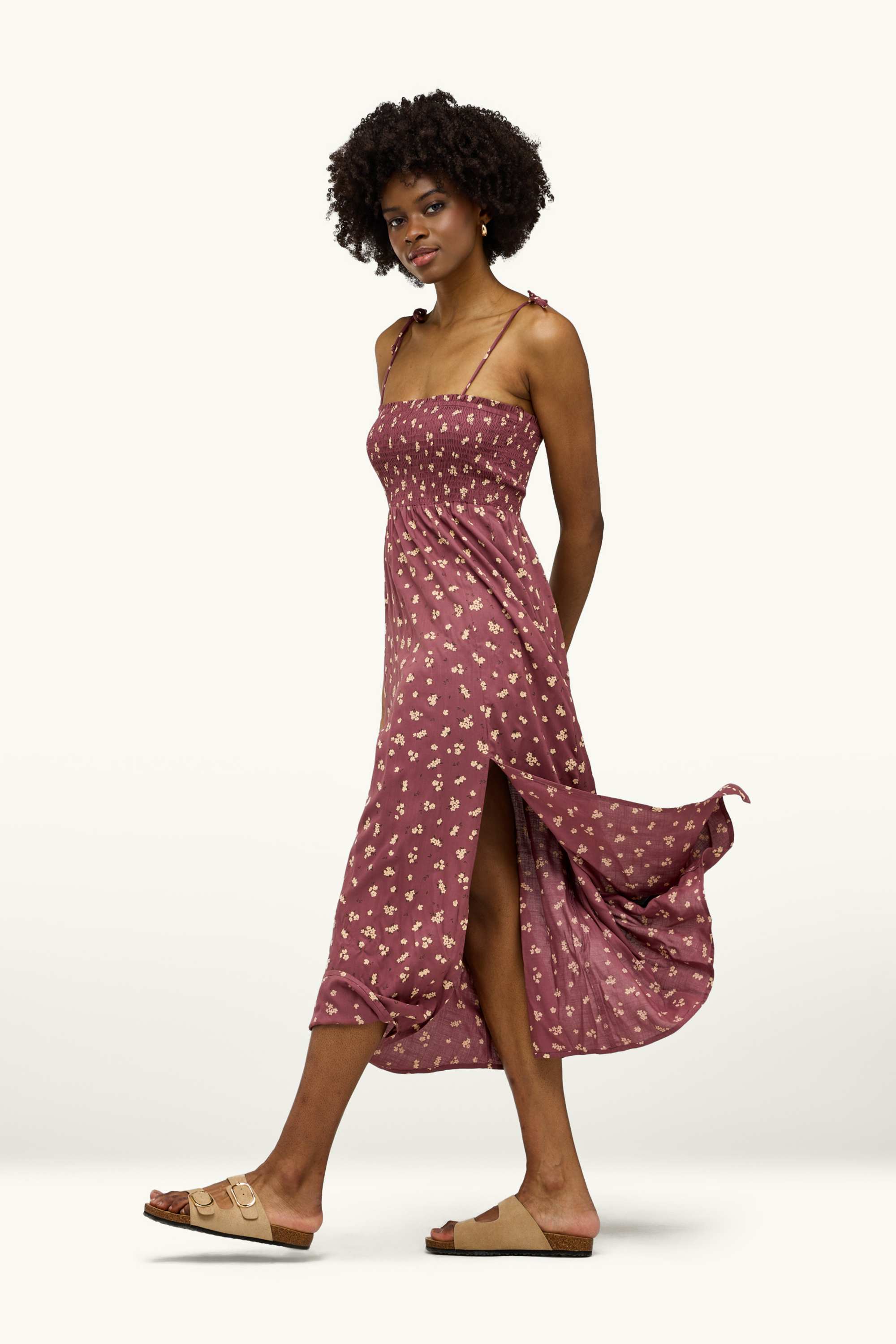 Fit & flare dress - floral - smocked dark red
