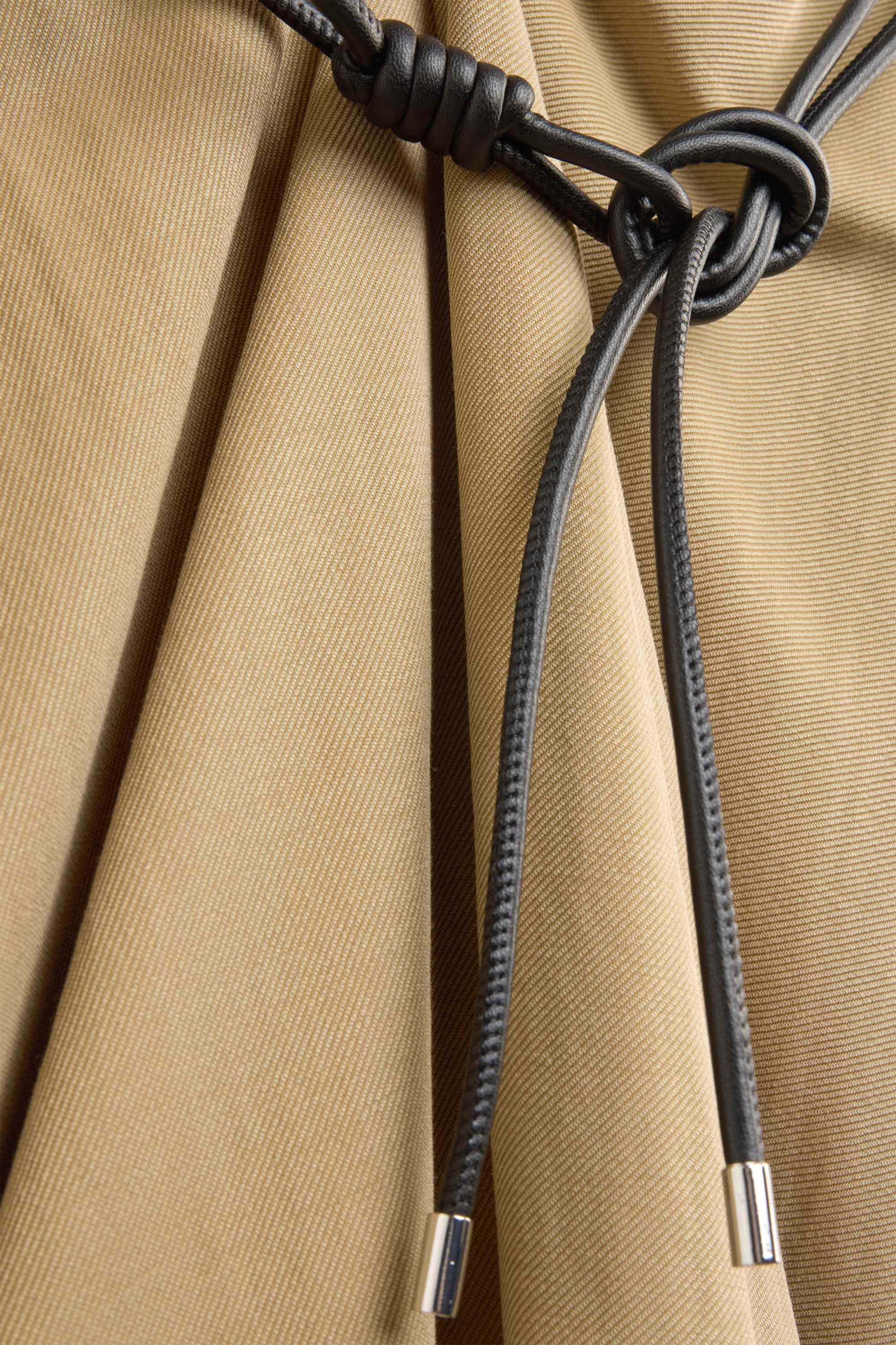 Skirt with belt beige