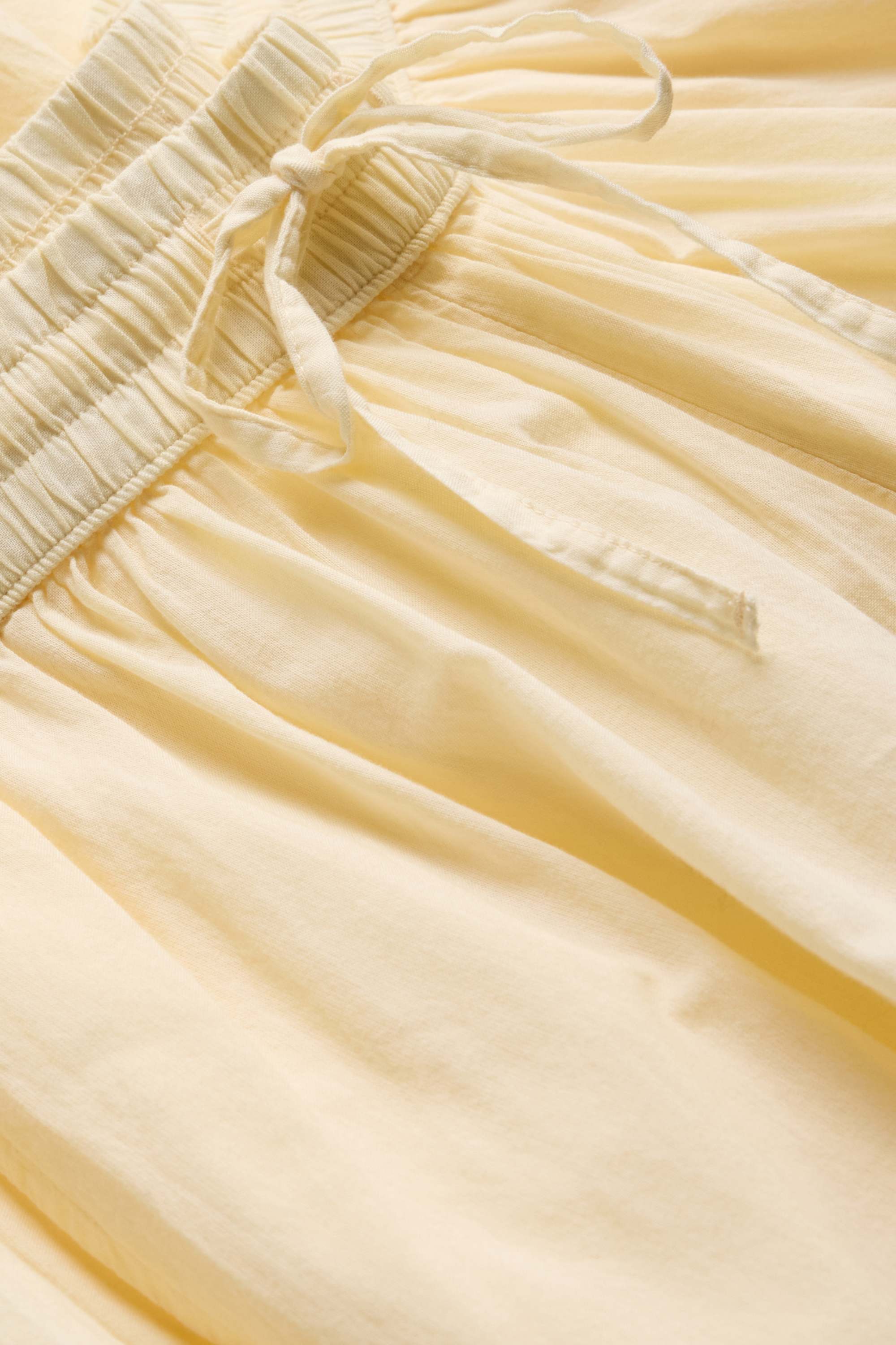 Harem trousers - mid-rise waist - balloon leg yellow
