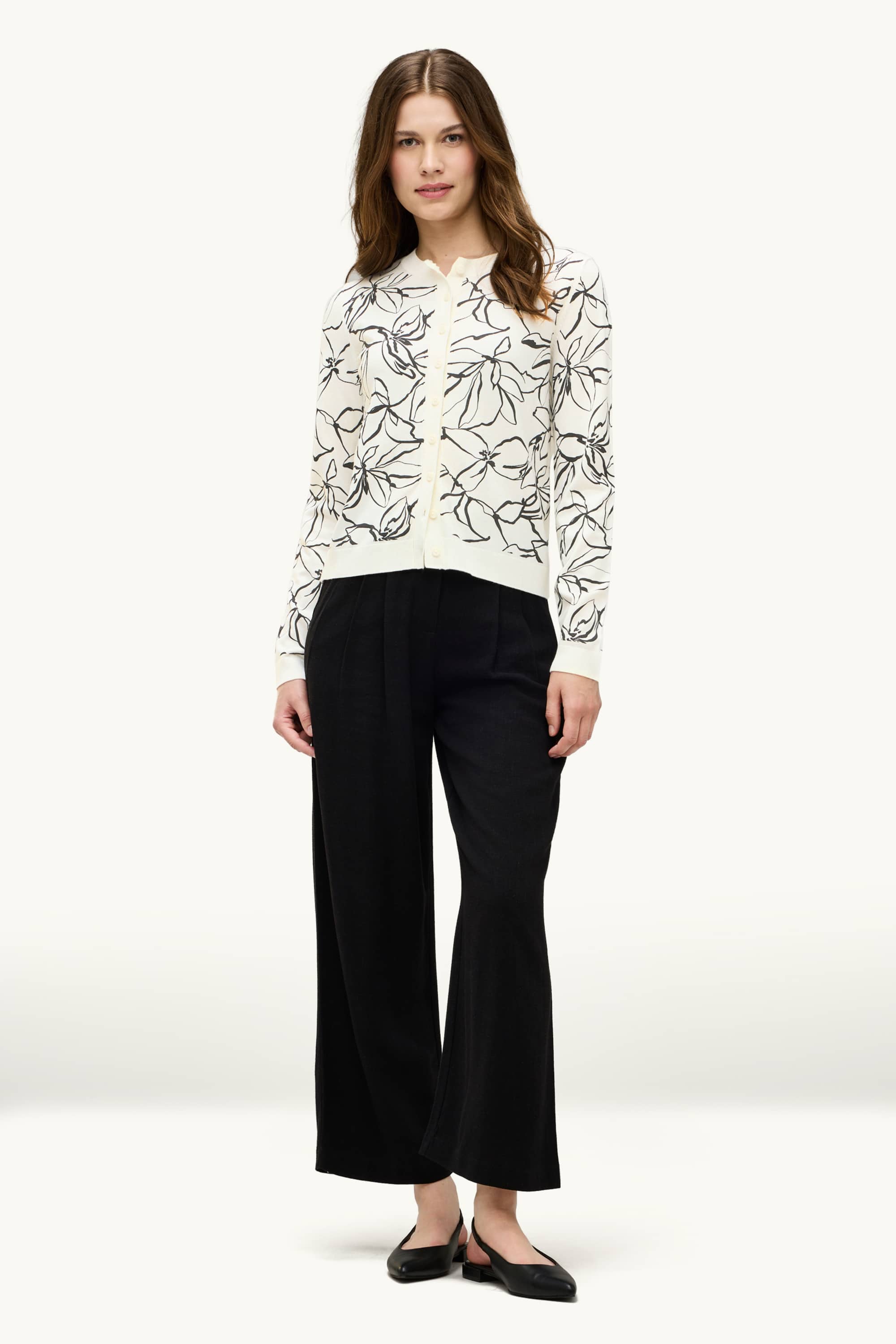 Cardigan - floral white / black