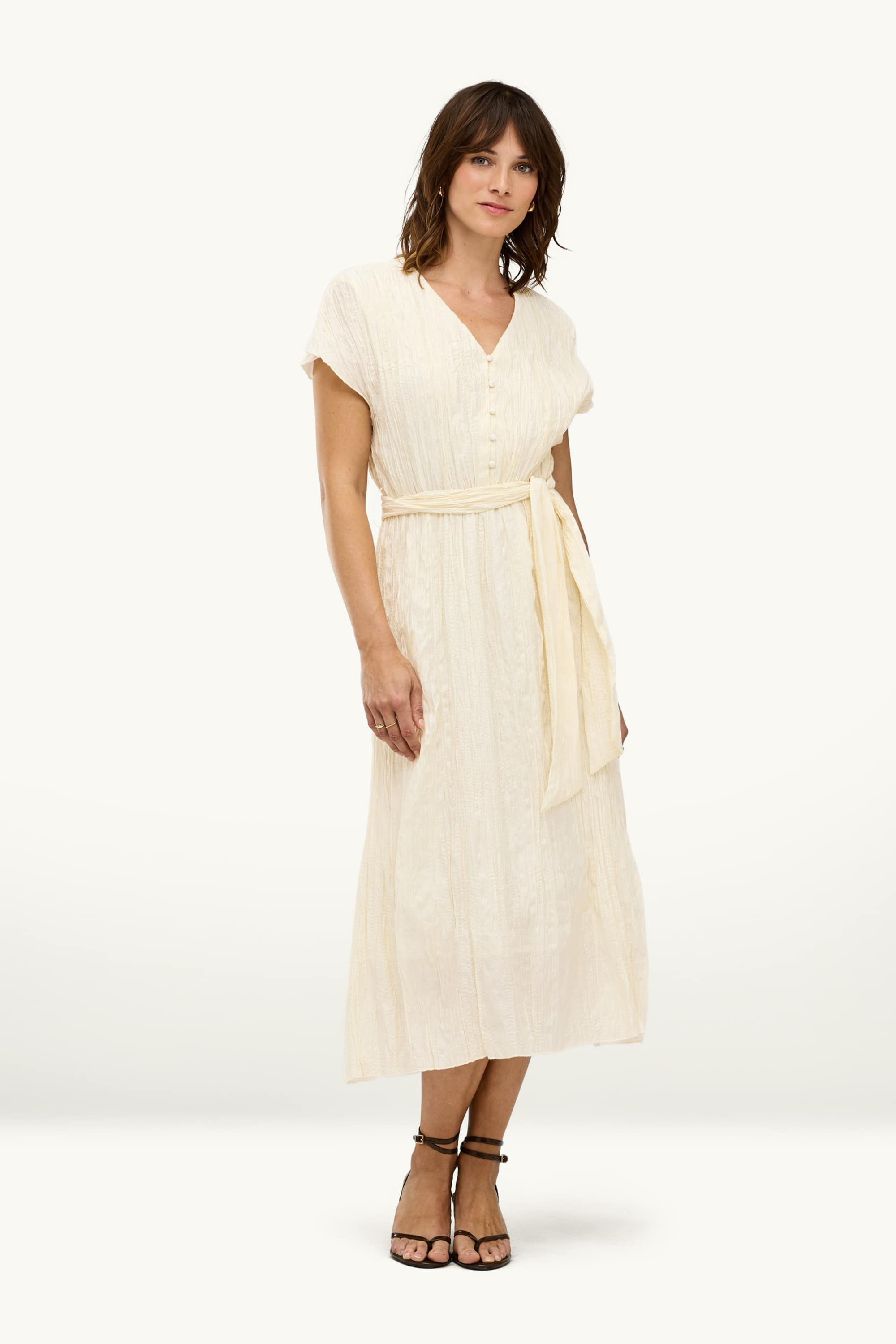 V-neck dress creme