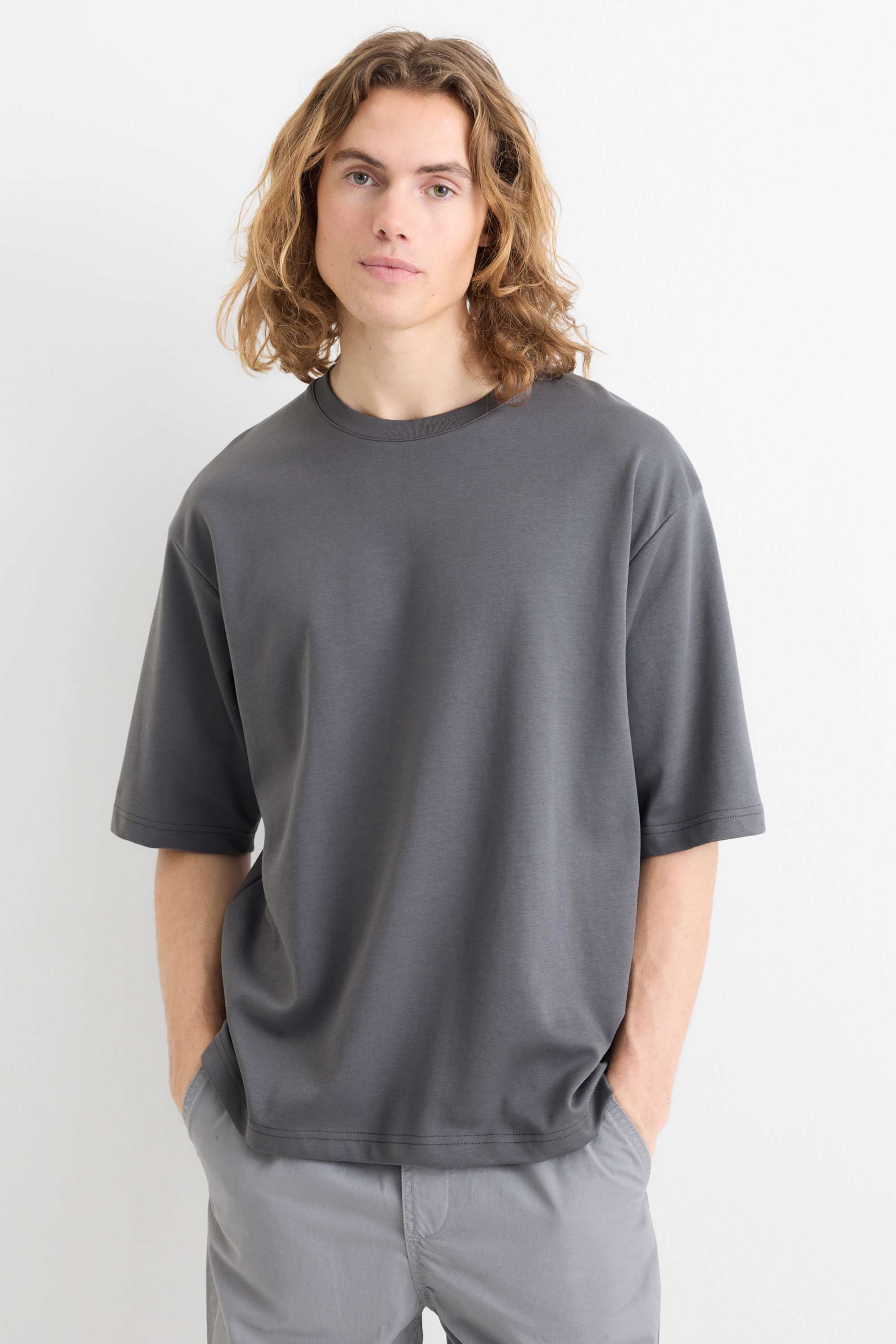 T-shirt - relaxed fit dark gray