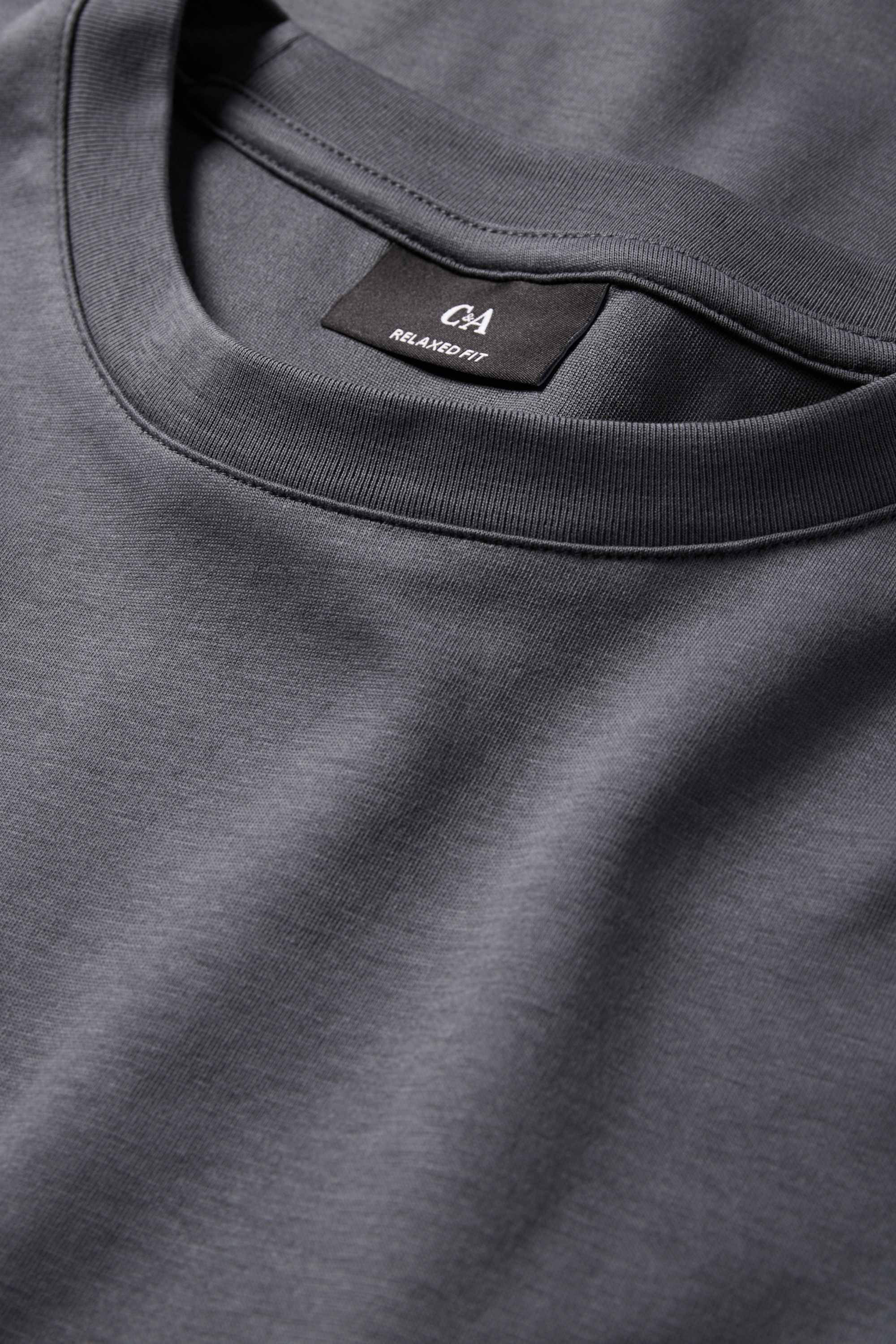 T-shirt - relaxed fit dark gray