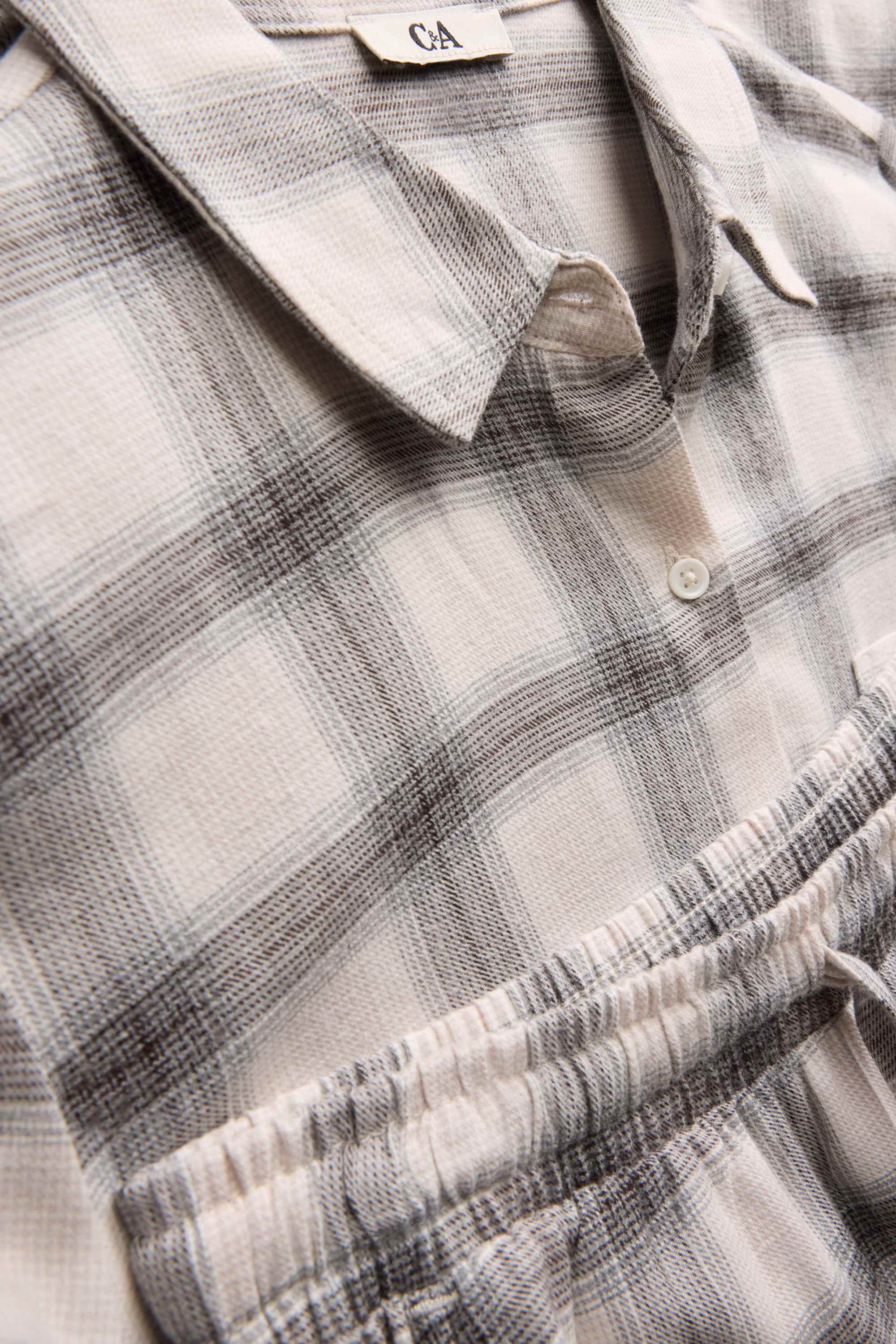 Pyjamas - check beige