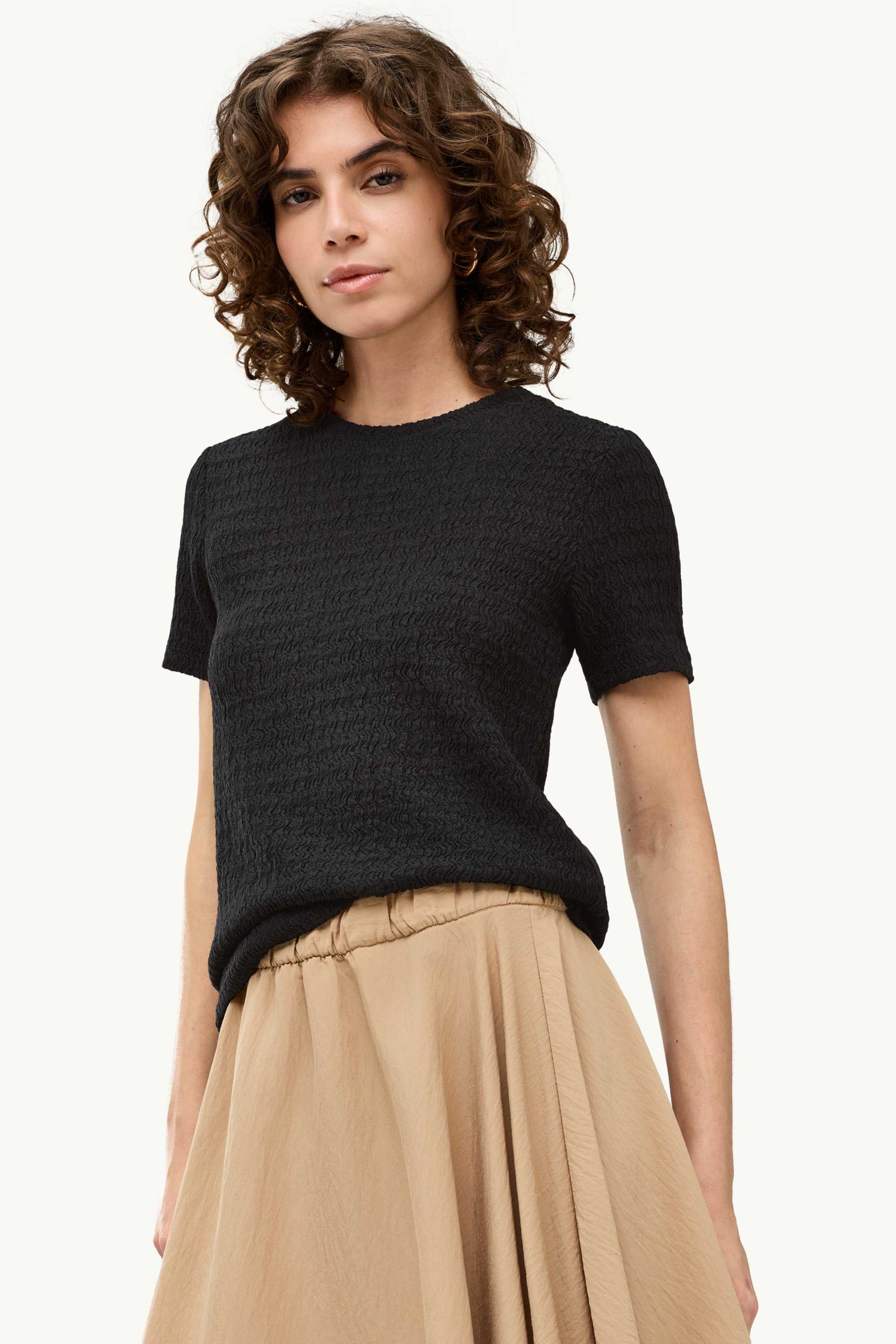 T-shirt - regular fit - textured black