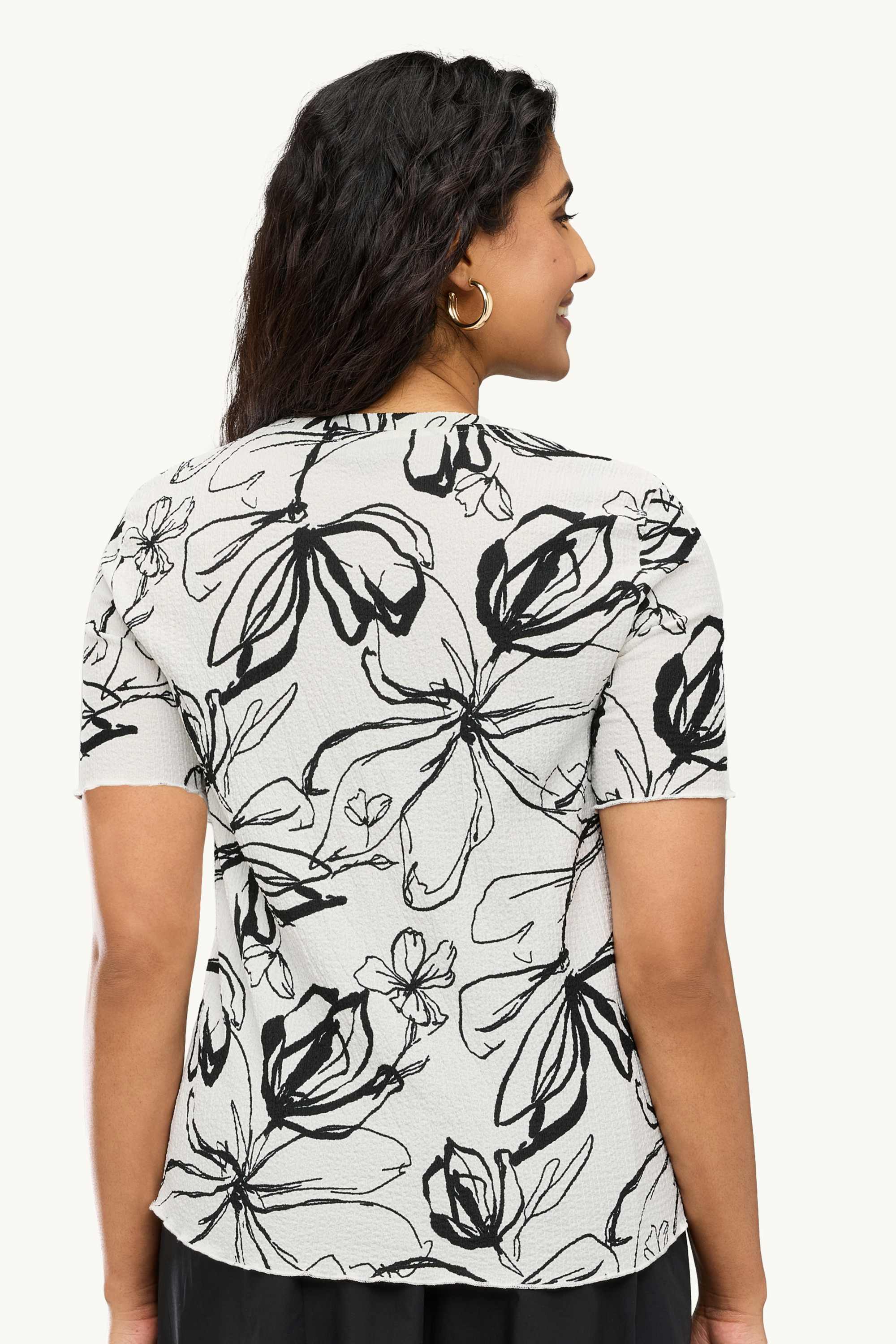 T-shirt - regular fit - floral white / black
