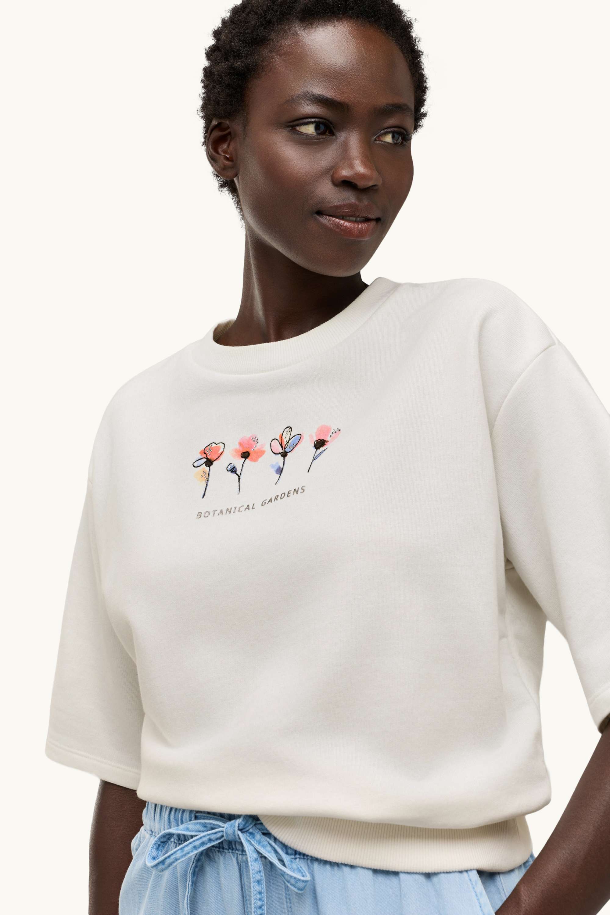 Sweatshirt - floral - shiny white