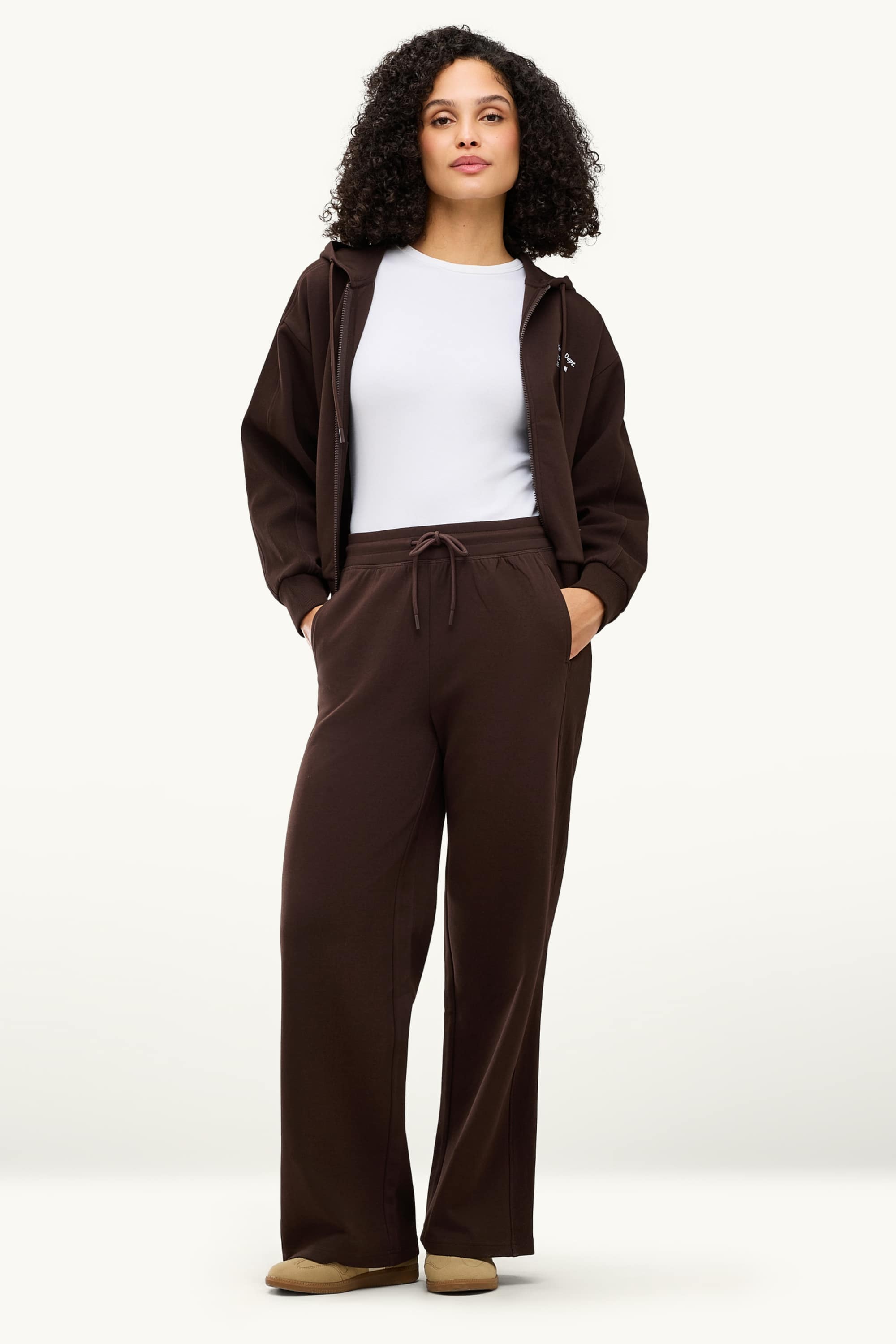 Joggers brown