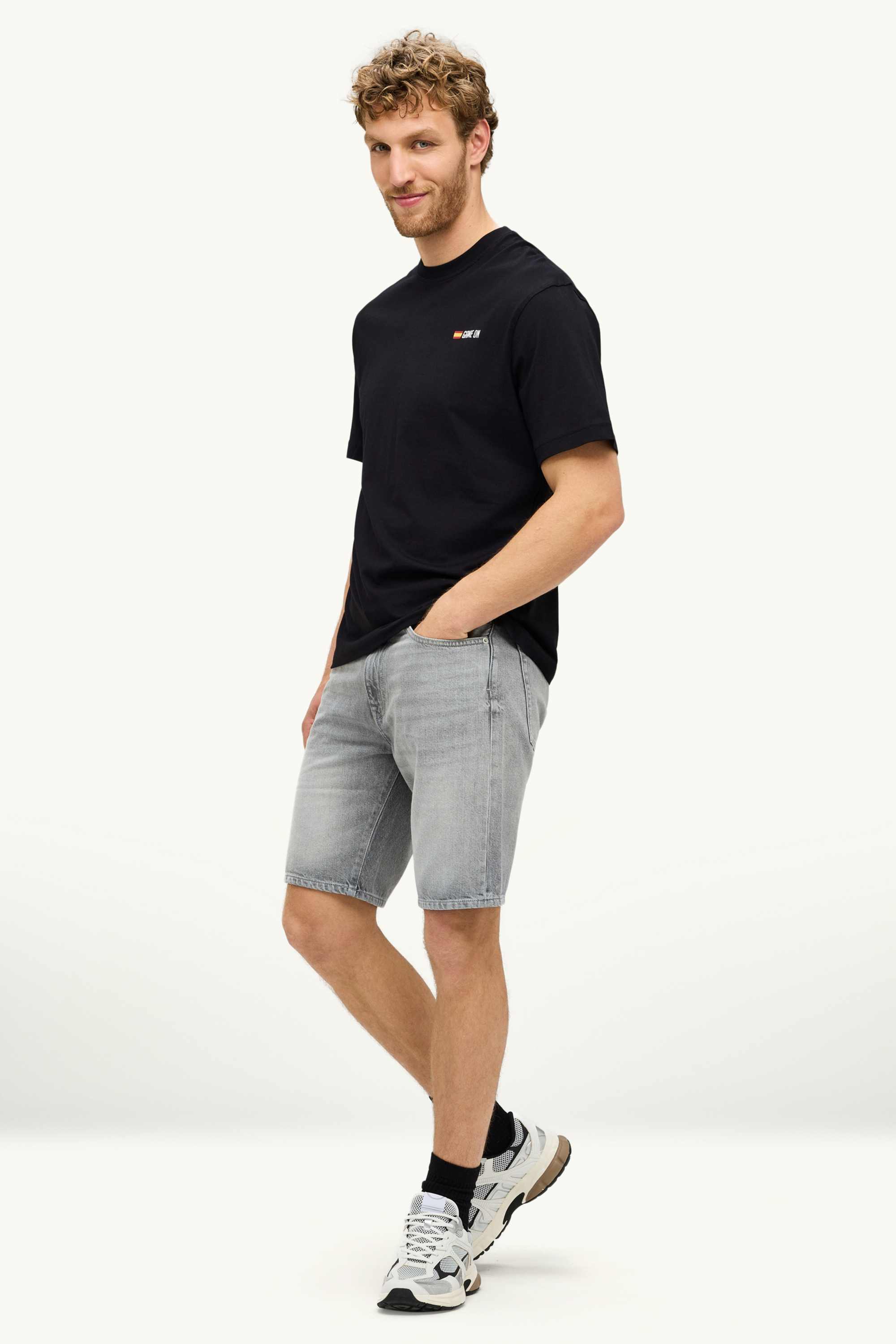T-shirt - Spain - relaxed fit black
